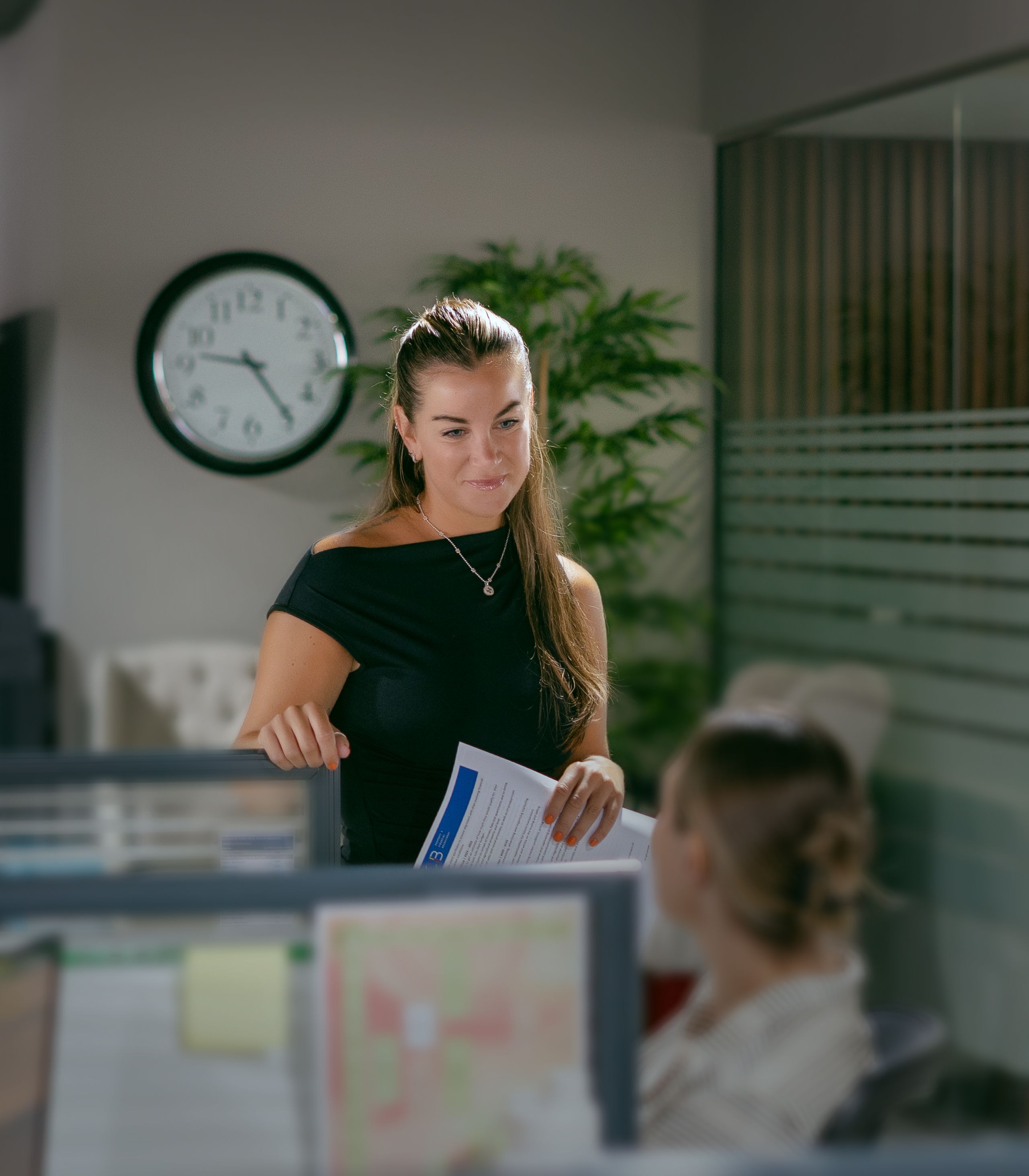 Robyn Walsh -  Exclusivelinks