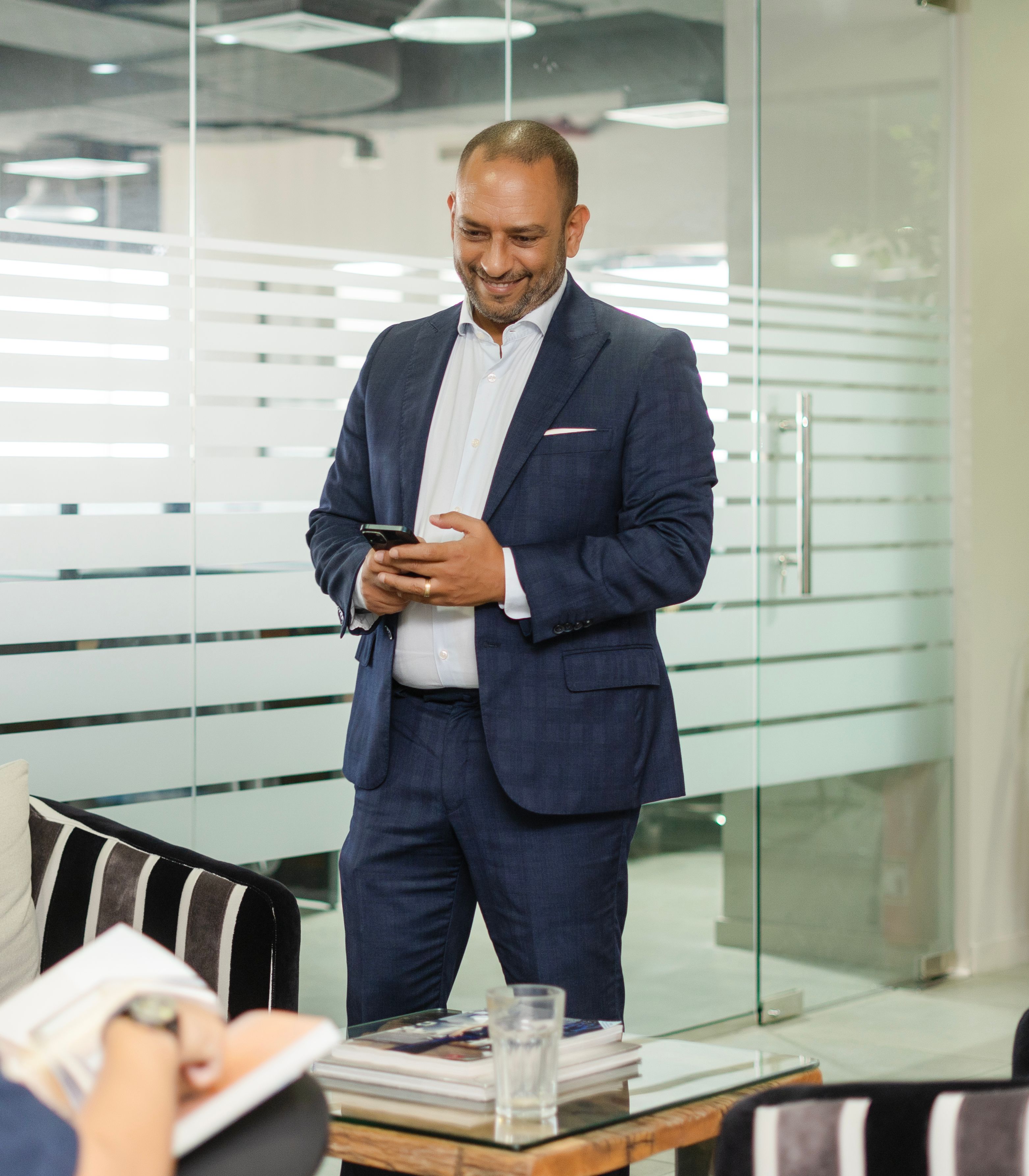 Albert Michael -  Exclusivelinks