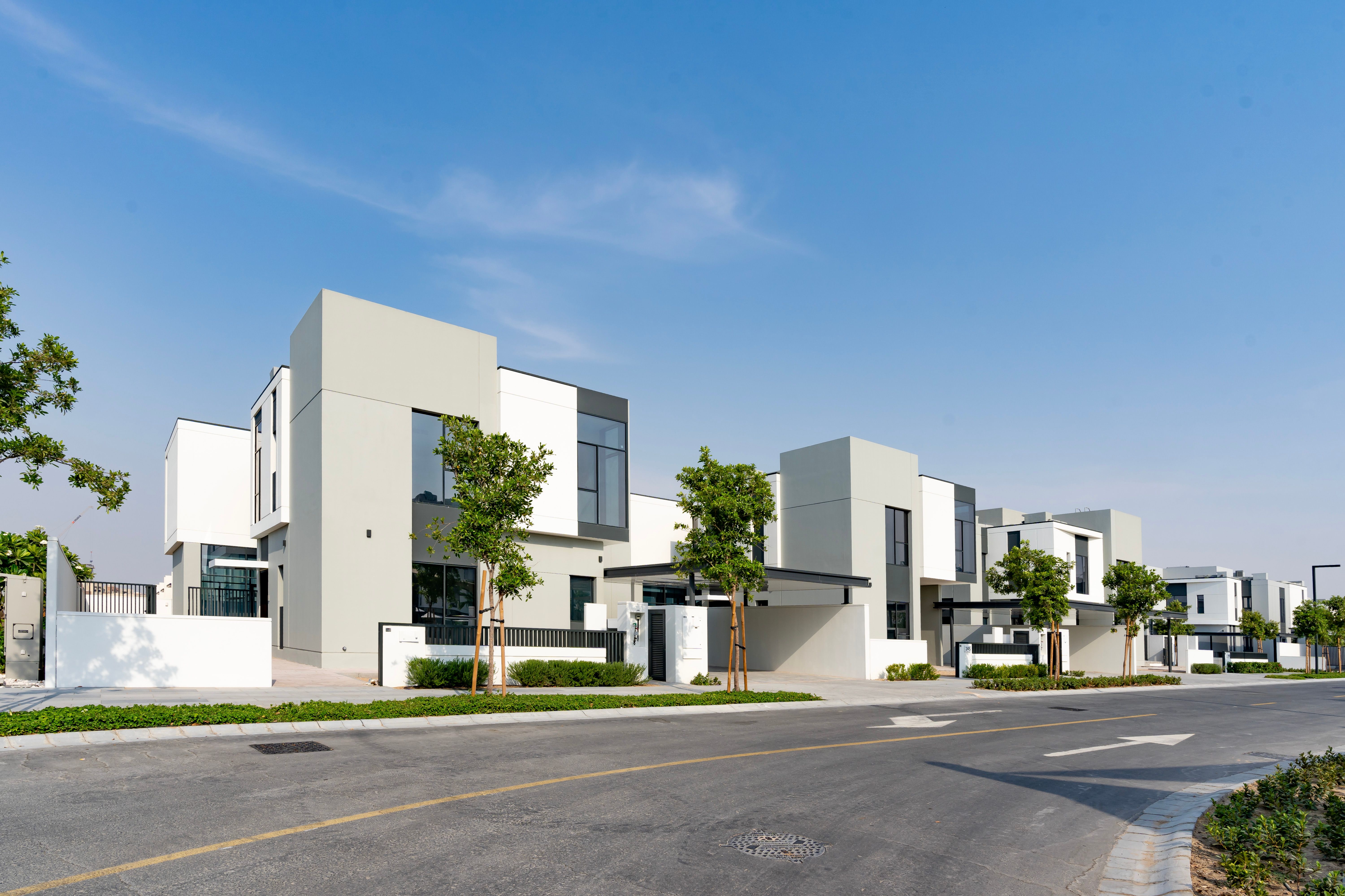 Al Furjan &amp; Discovery Gardens - Exclusivelinks