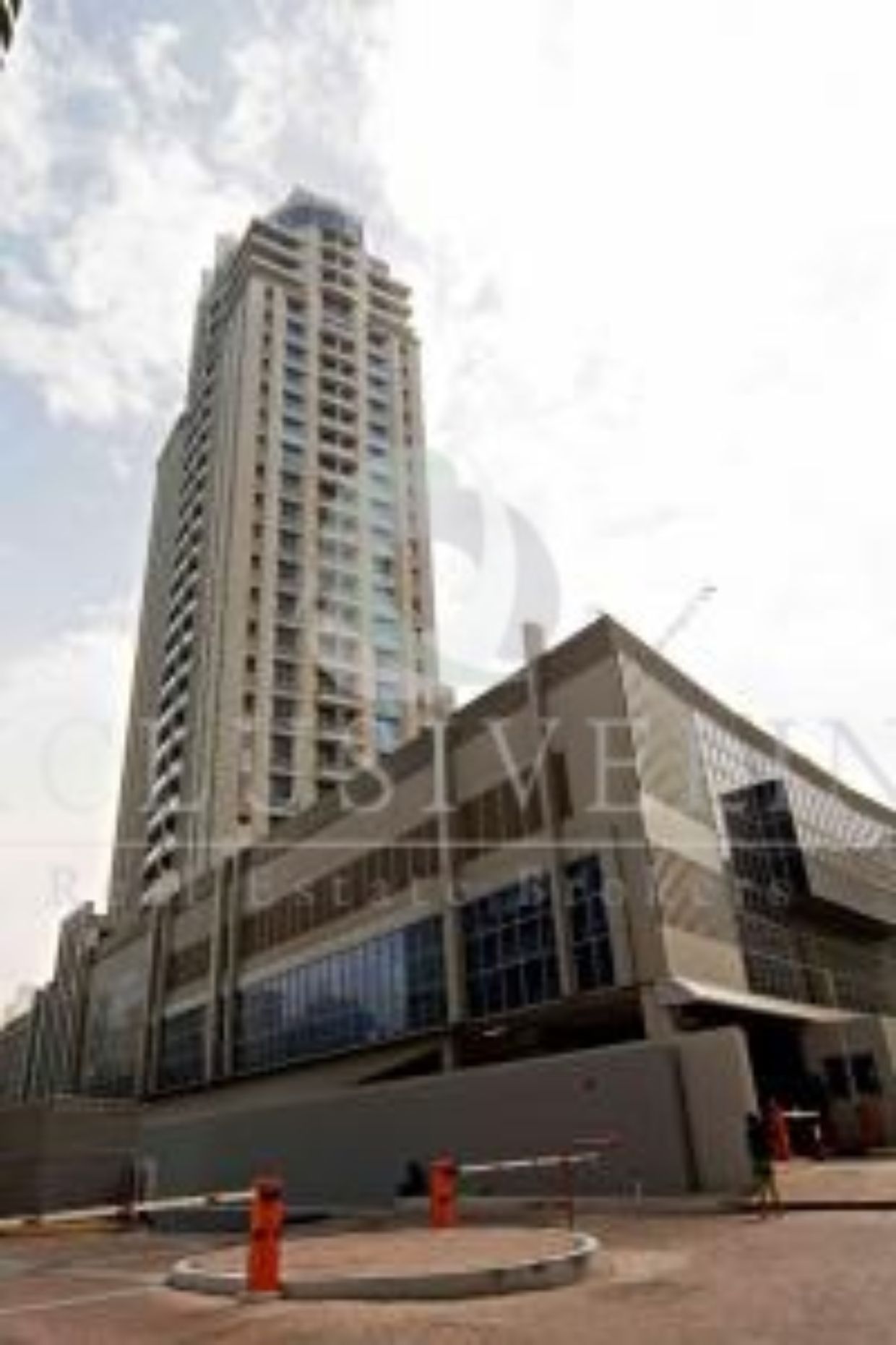 Marina Wharf - Exclusive Links