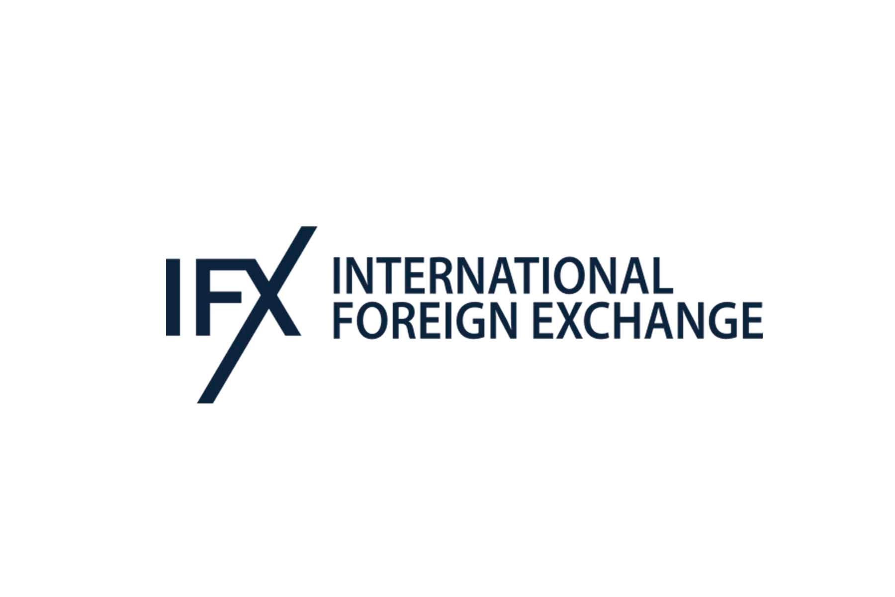 Dubai Property Expert Zarah Evans interviews Paul Davey Associate Director at IFX - Exclusive Links