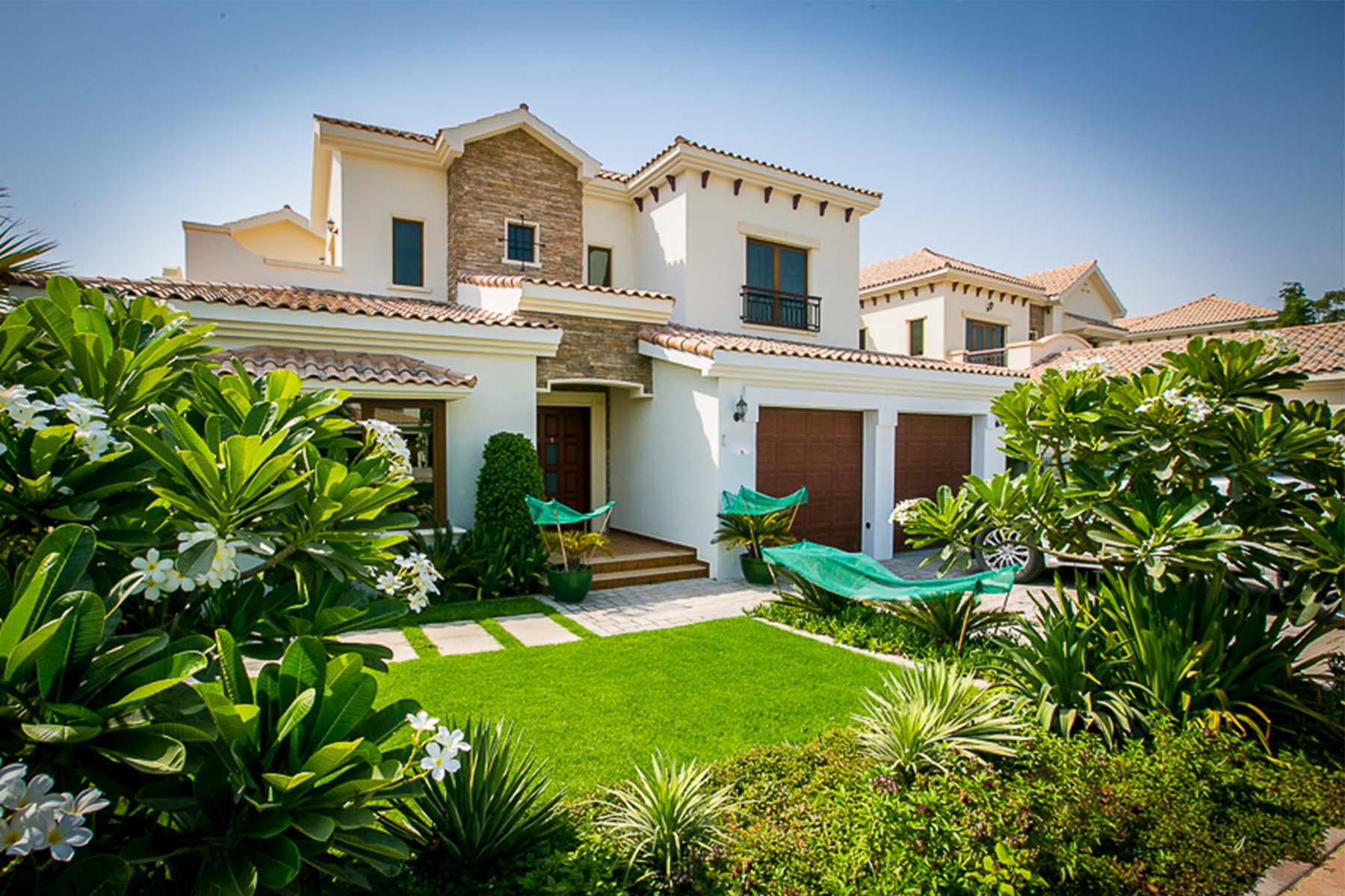 Our Managing Director Louise Heatley tells us why she enjoys living in Jumeirah Golf Estates
- Exclusive Links