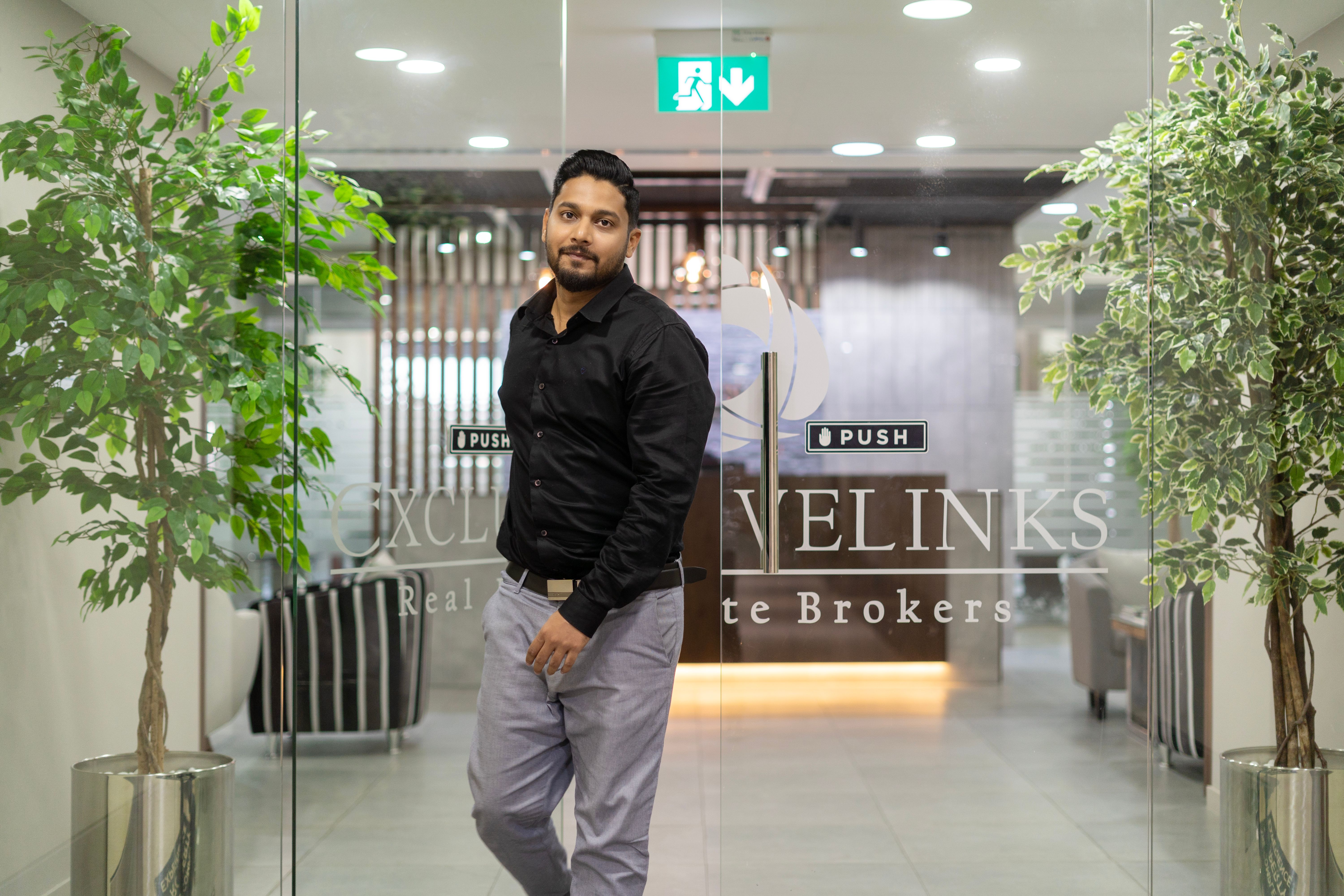 Zabeel Ibrahim -  Exclusivelinks