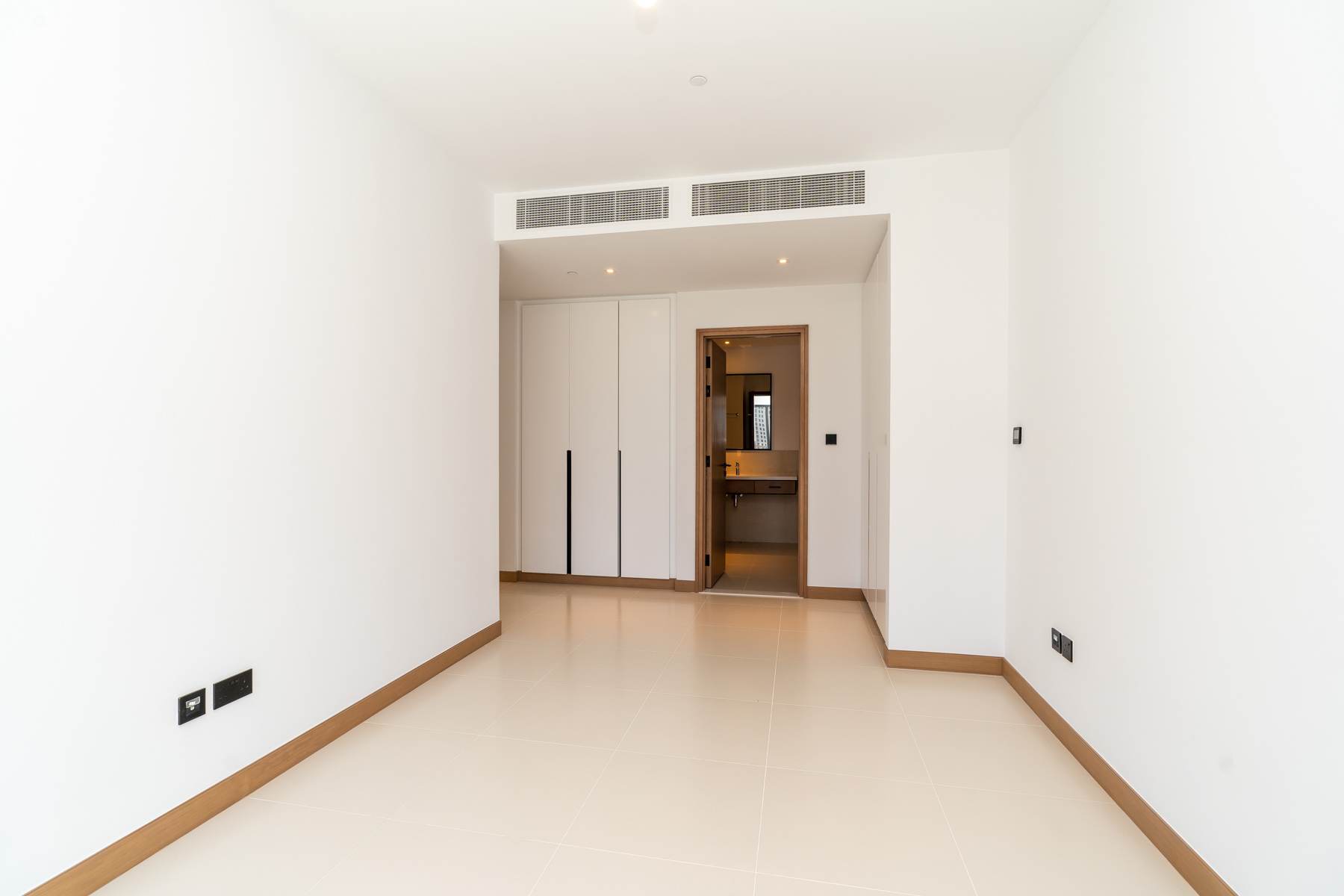 Amazing Marina View | 2 Bedroom | Vacant now - Exclusive Links