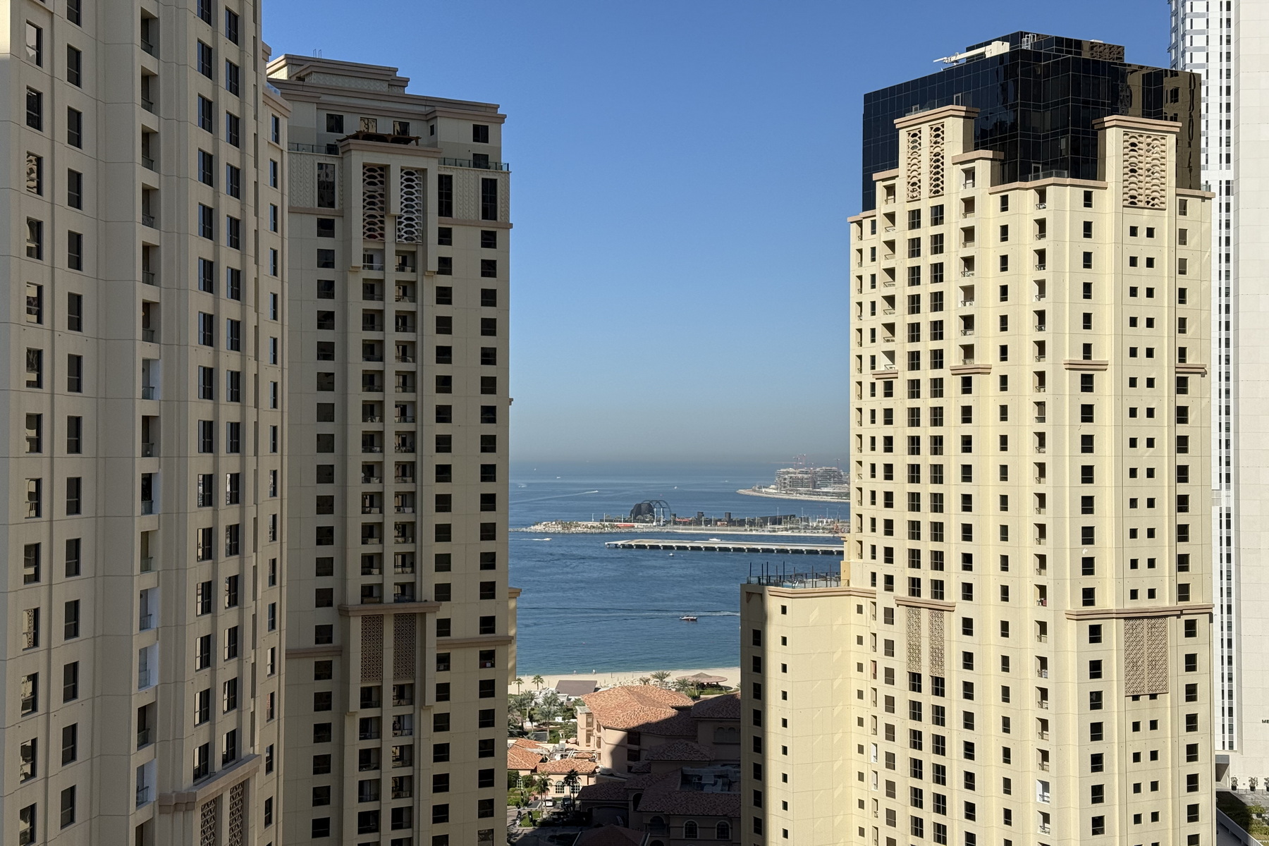 High Floor | Modern Finish | Plus Maids - Exclusive Links