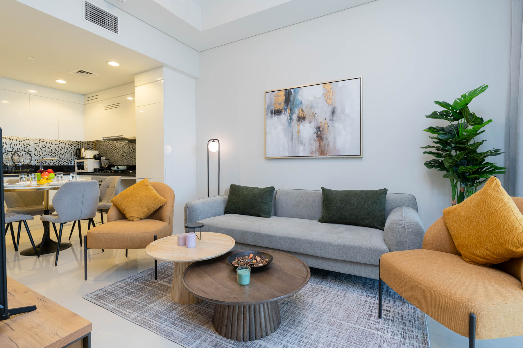 Prime Location | Furnished | Vacant - Exclusive Links