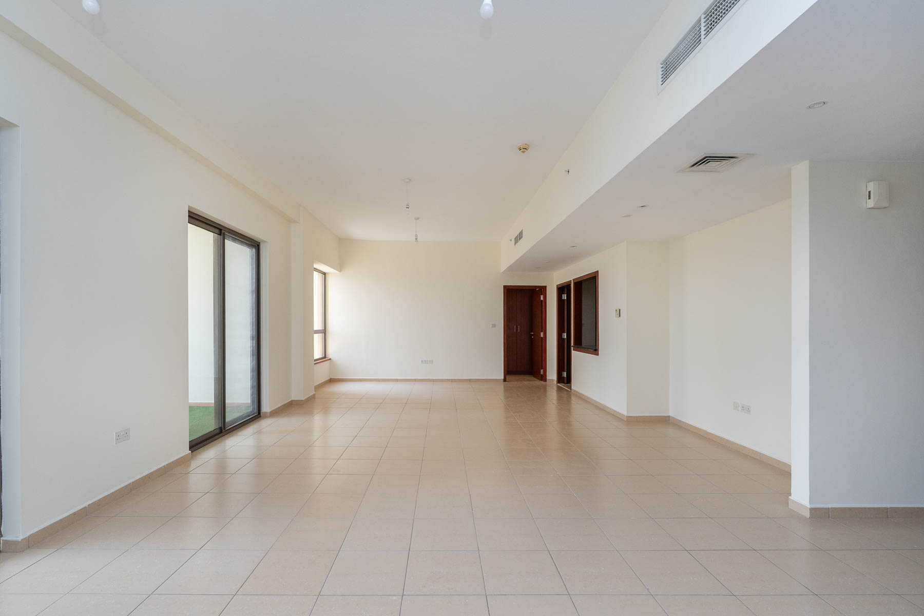 Vacant | Ready To Move In | Generous 1 Bedroom - Exclusive Links