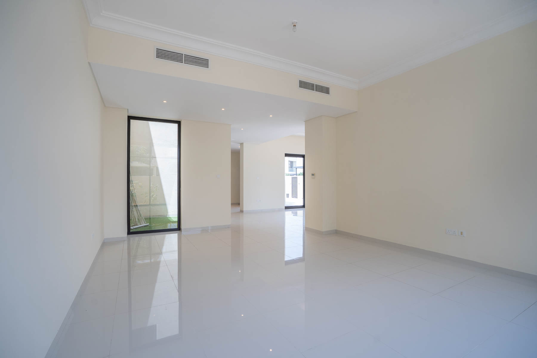 Large Plot | 4 BR Villa | Type THH - Exclusive Links