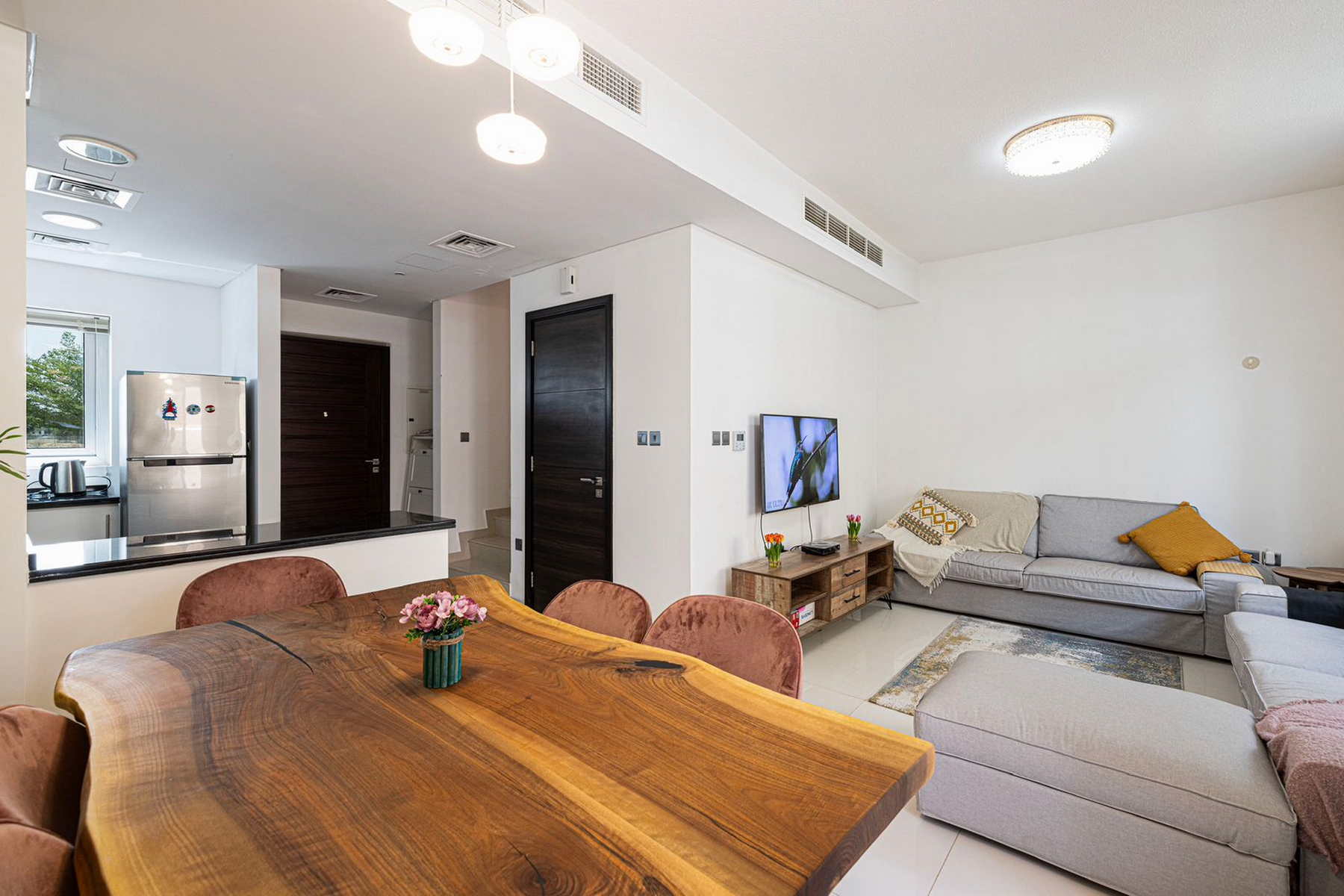 Fully Furnished | Vacant | 3 BR Vacant - Exclusive Links