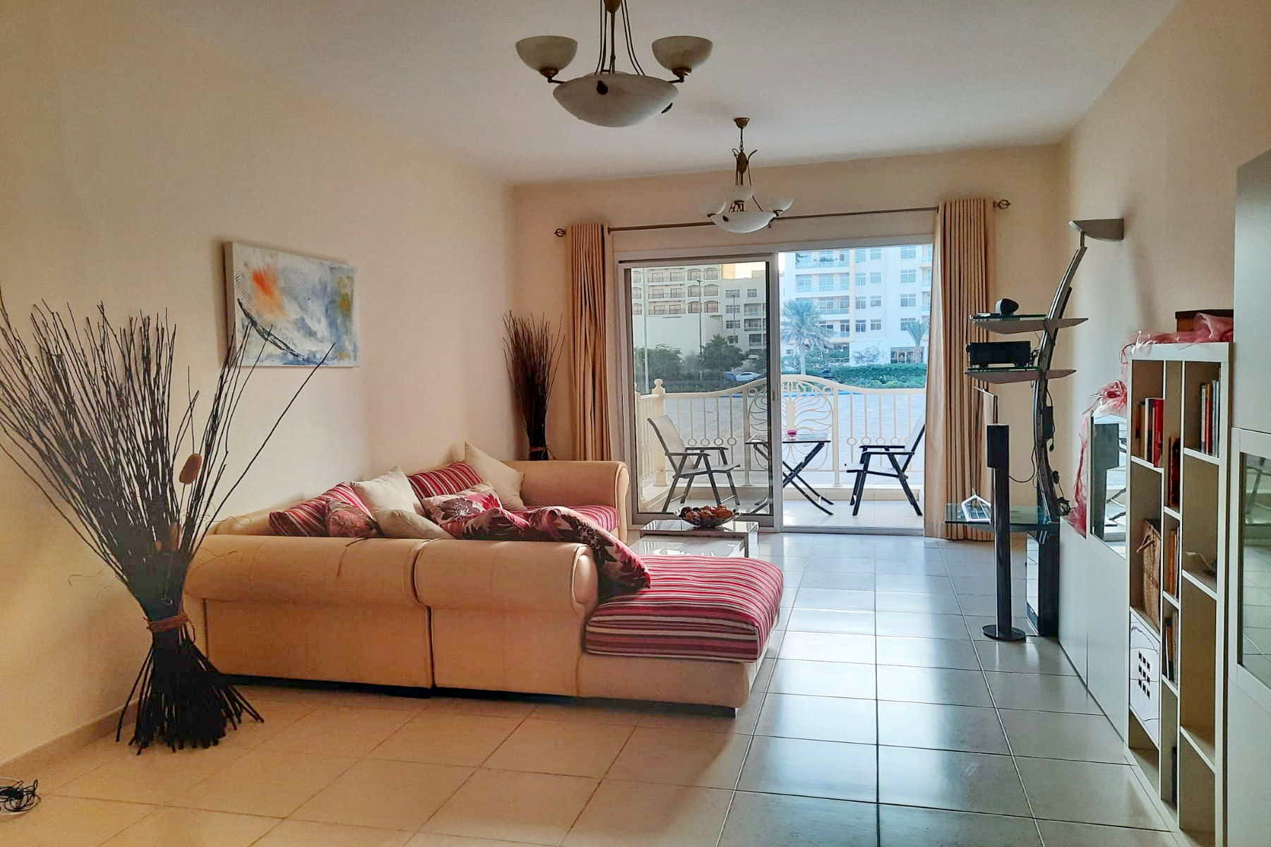 Investor Deal I Vacant I Pool View I 1,010 Sq. Ft - Exclusive Links