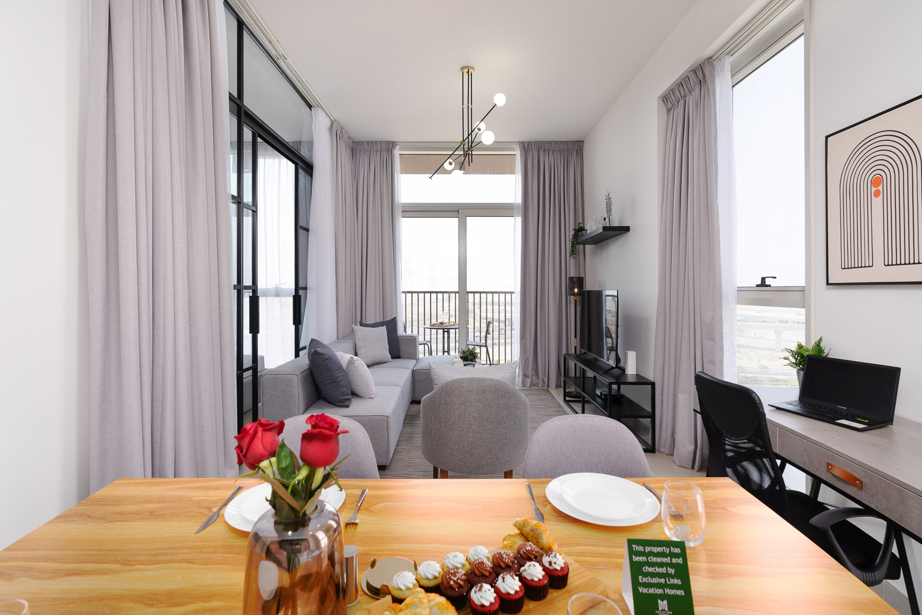Corner Unit  | Fully Furnished | Vacant Now - Exclusive Links