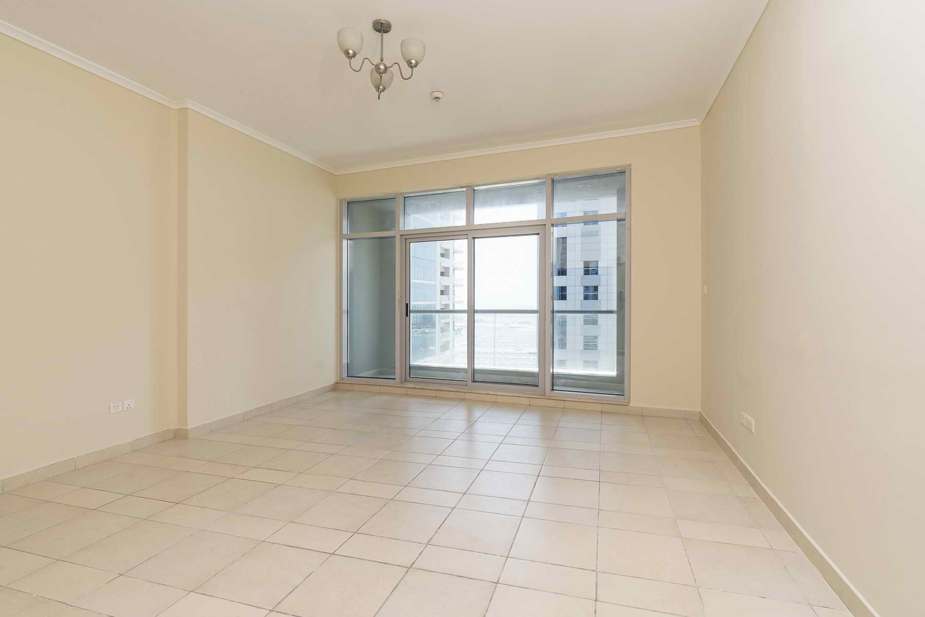 Managed | Partial Sea | 2 Parkings - Exclusive Links