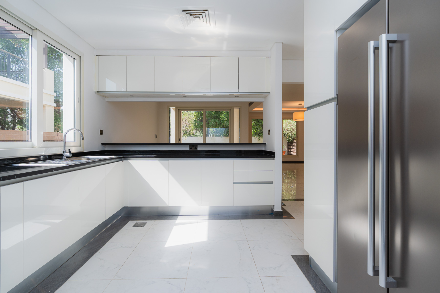 Exclusive 3 Bedroom | Luxurious Lifestyle - Exclusive Links