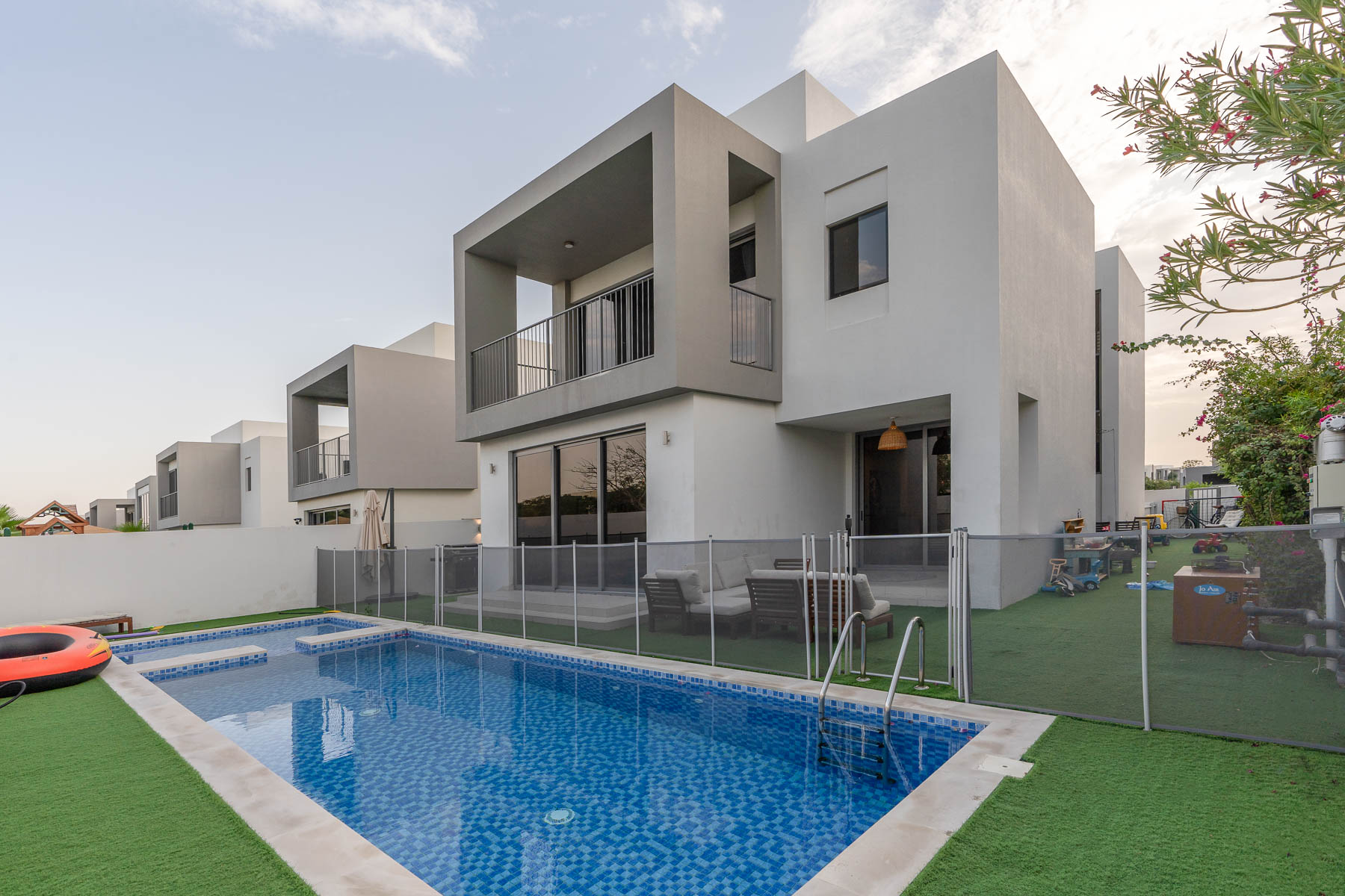 Managed | Private Pool | Vacant 22nd January 2026 - Exclusive Links