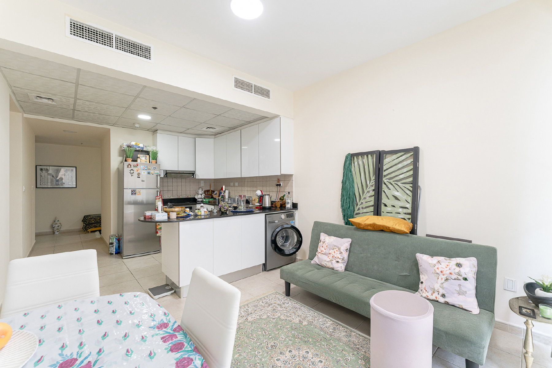 Spacious | Prime Location | Close to Tram - Exclusive Links