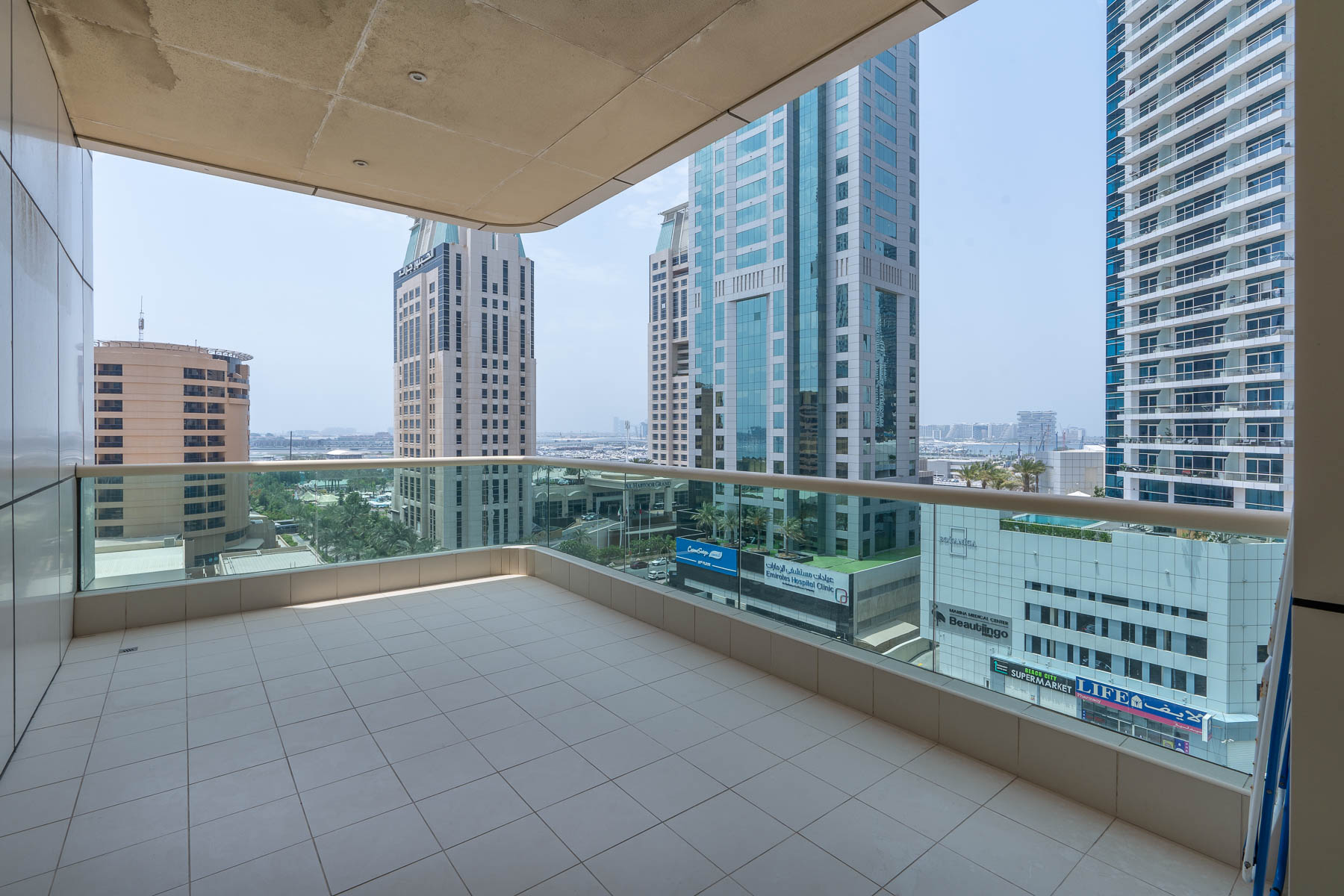 Large Layout  | Upgraded | Prime Location - Exclusive Links