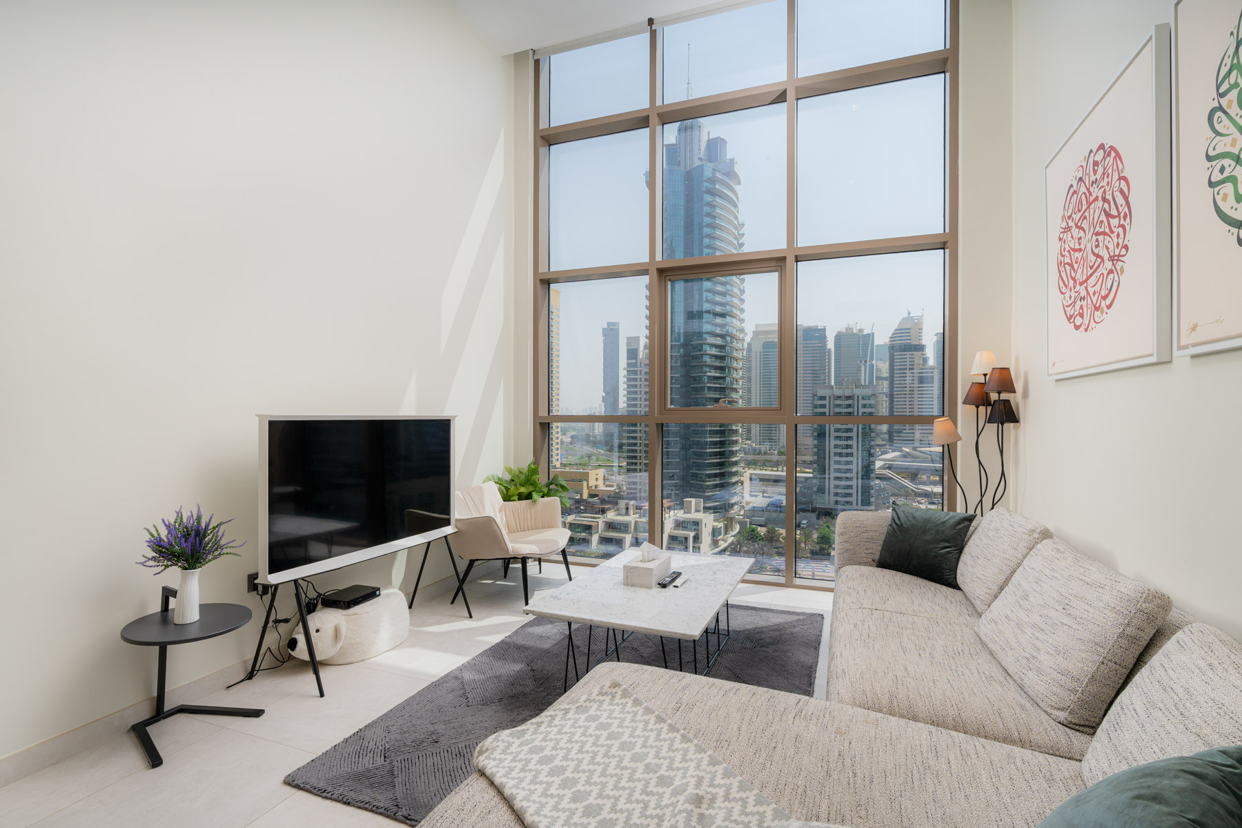 Scenic | Contemporary | Marina Getaway - Exclusive Links