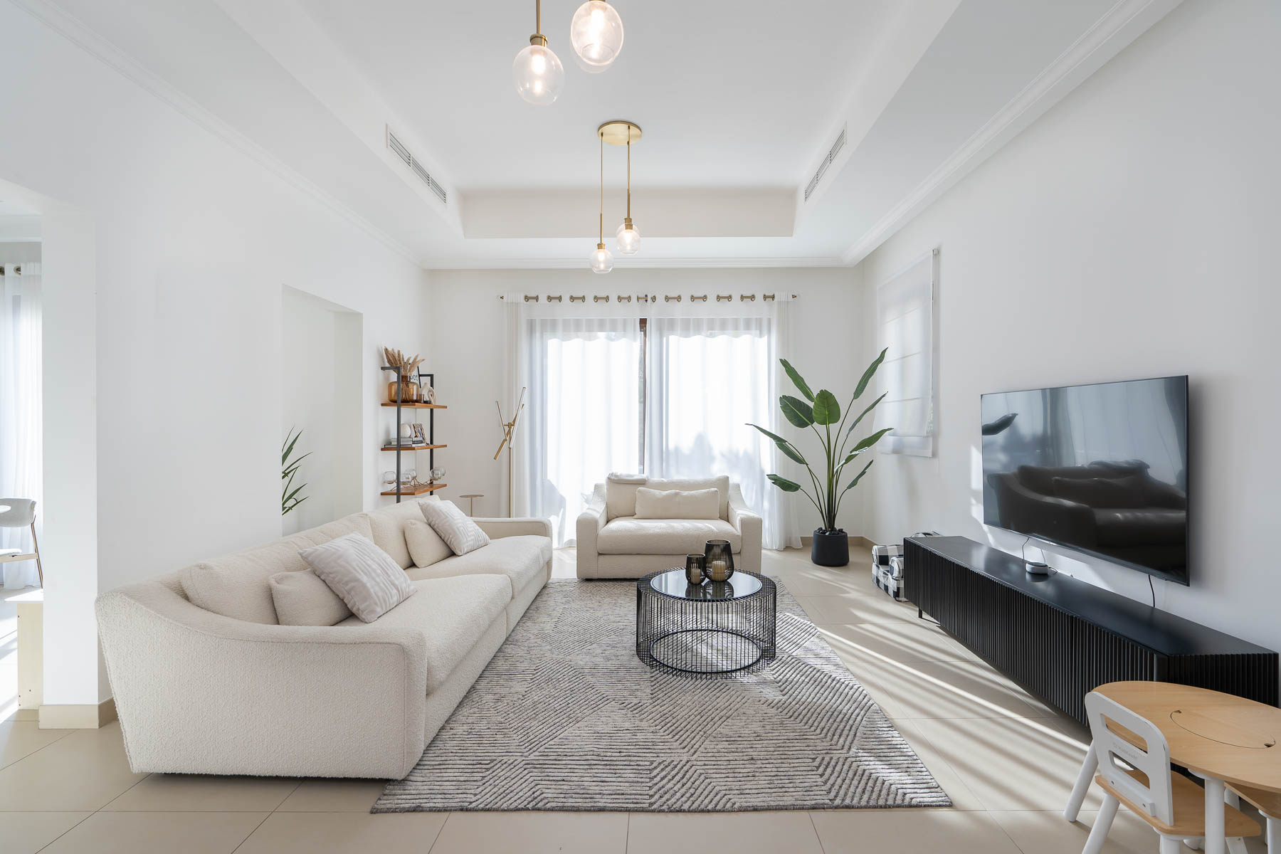 Upgraded | 4 BR Villa | Available Now - Exclusive Links