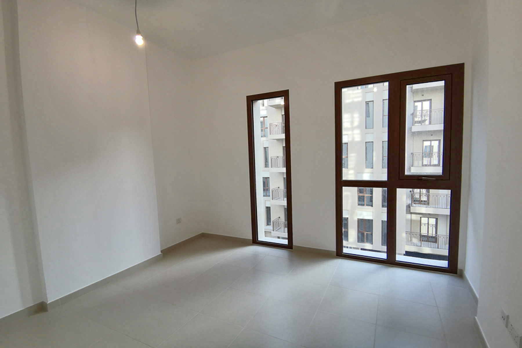 Vacant | Unfurnished | High Floor - Exclusive Links