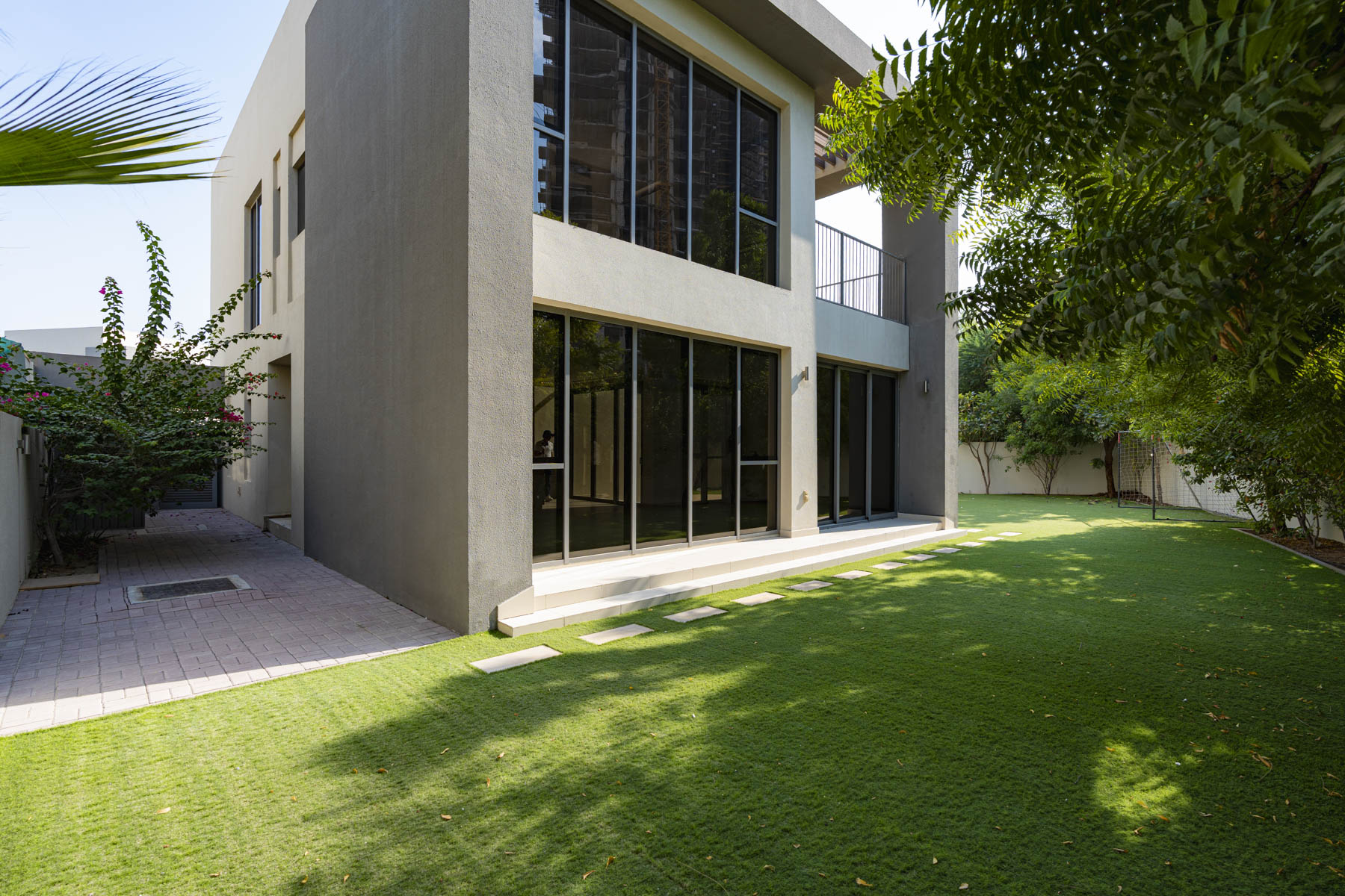 Type E3 I 4 BR I Huge Plot I Appliances Included - Exclusive Links