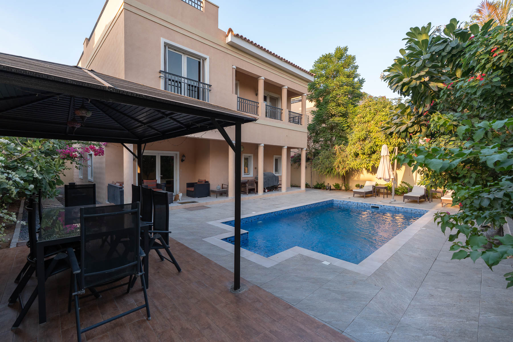 Single Row | 5BR Villa | Pool | Free Golden Visa - Exclusive Links