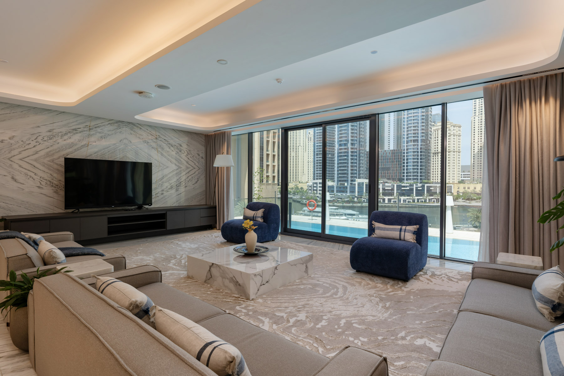 Luxurious | Elegantly Designed | Fully Furnished - Exclusive Links