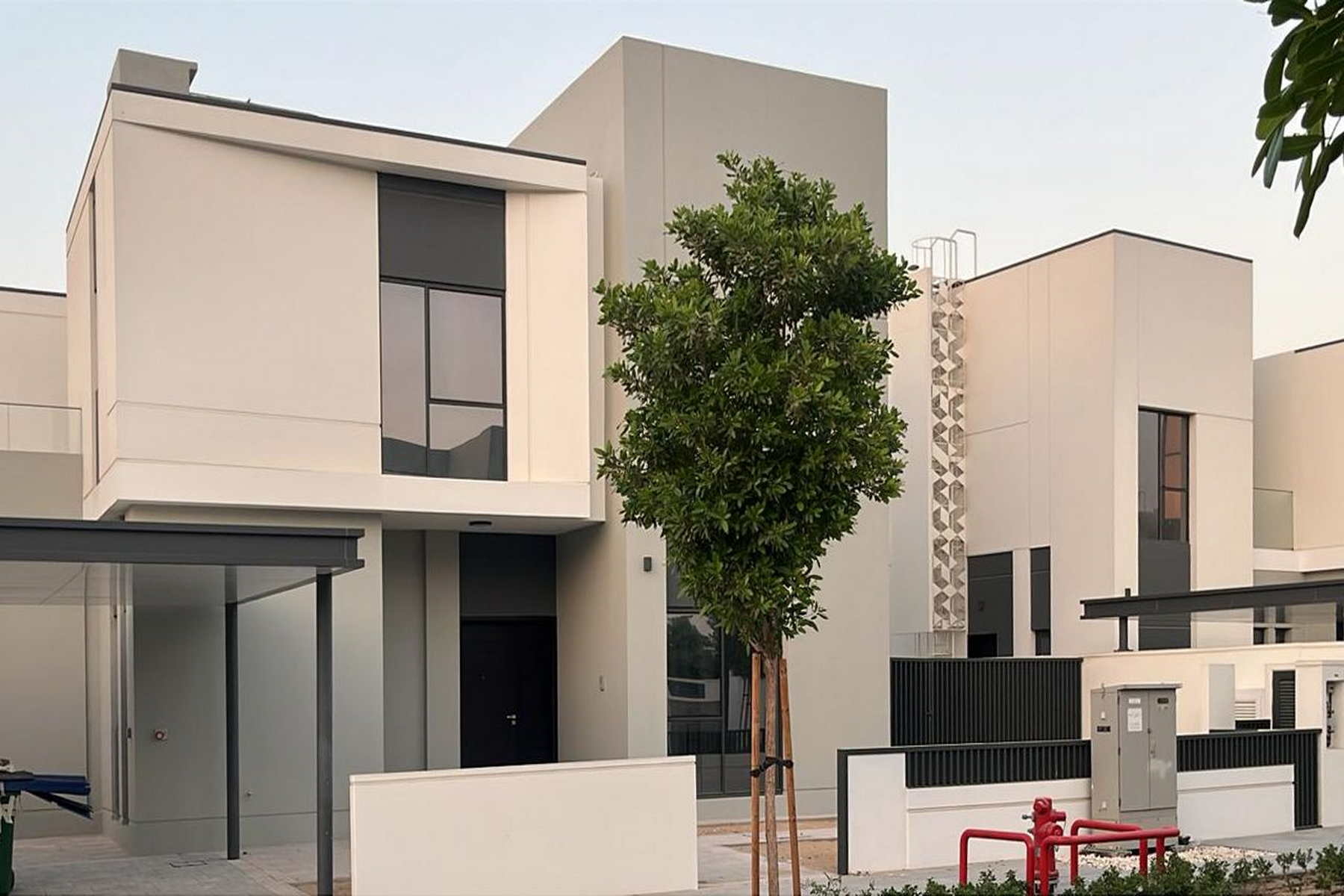 4 BR Large | Type A | Single Row | Call Now - Exclusive Links