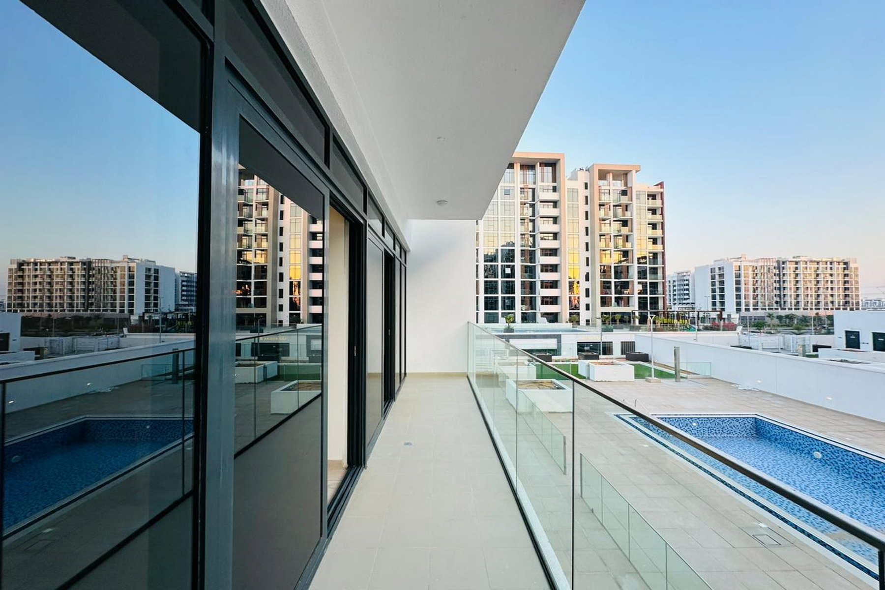 Vacant 6 Jan | Furnished | Bright Layout - Exclusive Links