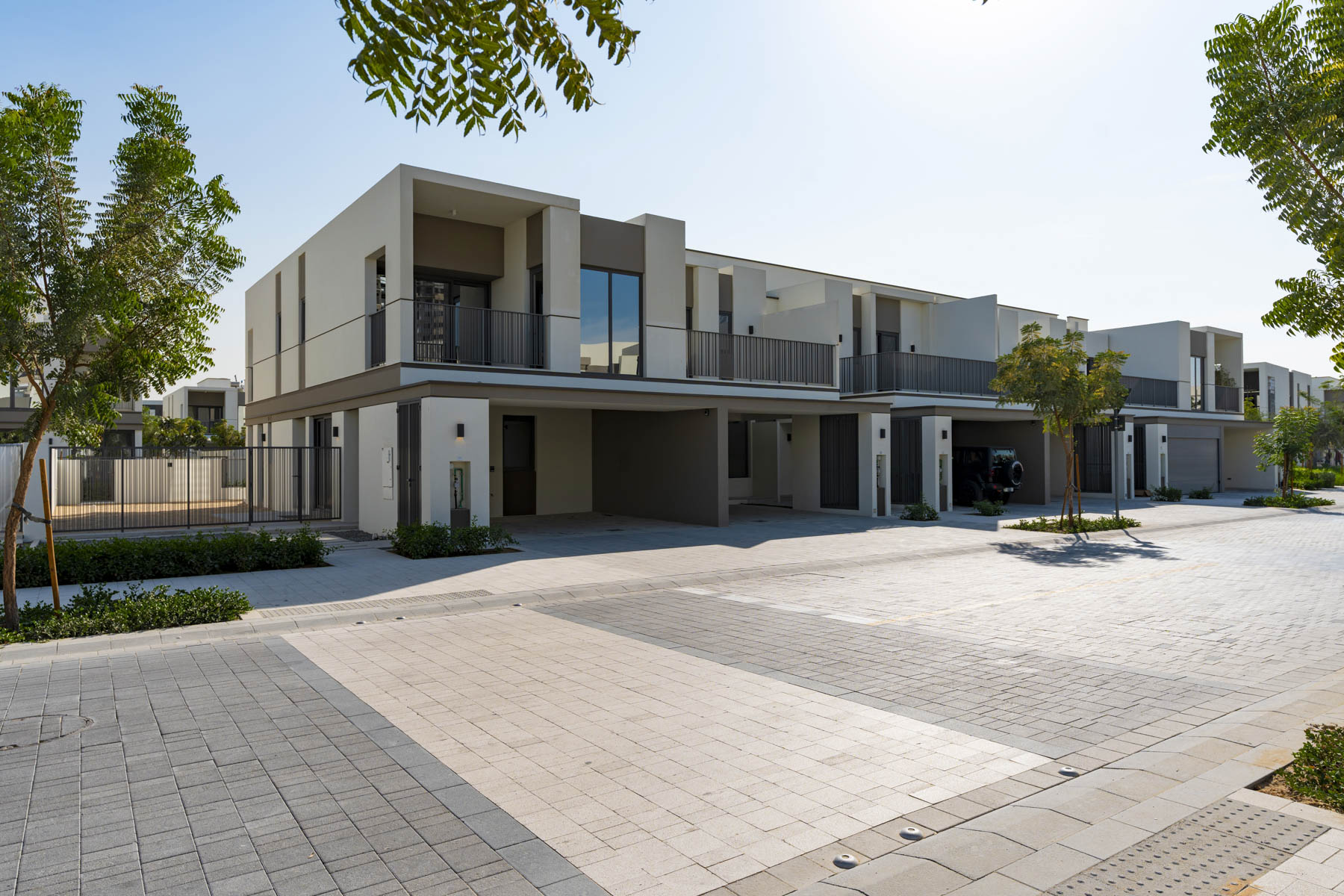 Brand New I Walk to School | Close to Pool - Exclusive Links