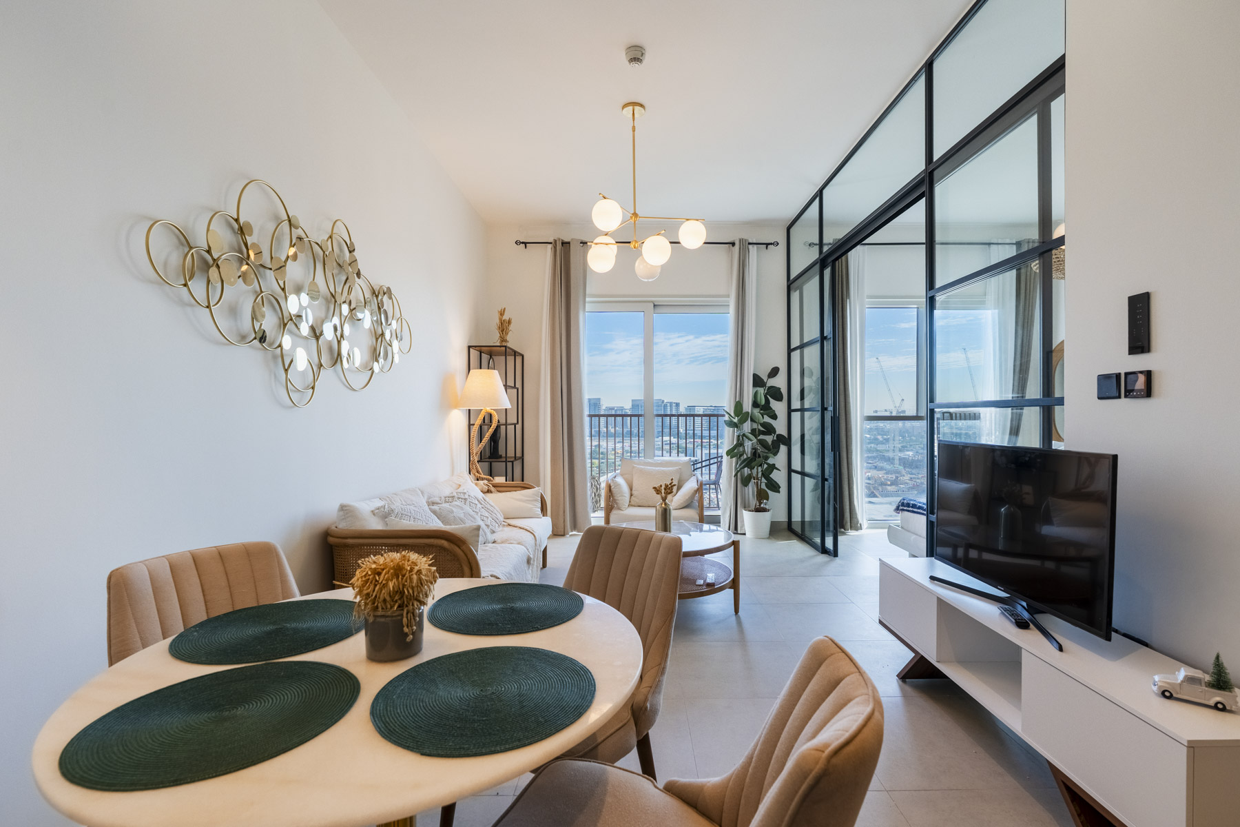 Vacant 8 JAN | Fully Furnished | High Floor - Exclusive Links