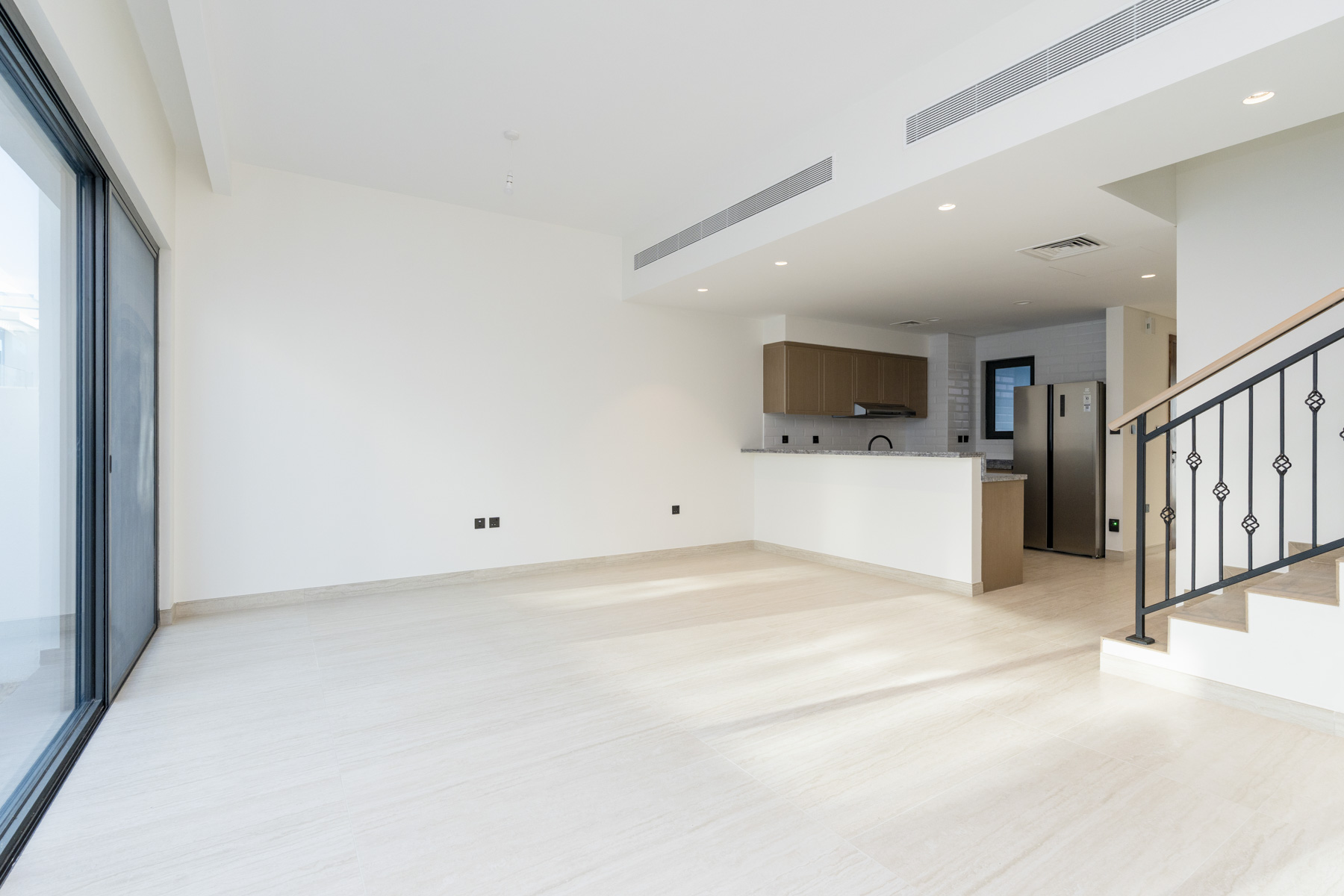 Ready Now | Brand New 4 BR | Semi-Furnished - Exclusive Links