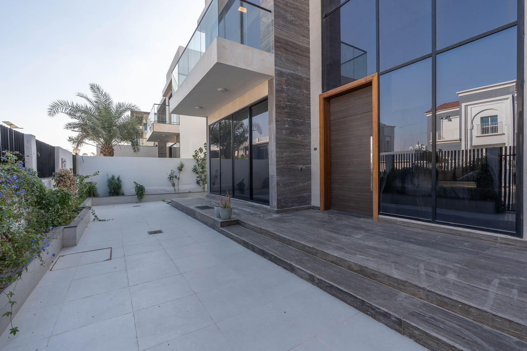 Large 5BR Villa | Maid + Driver Room | Ready Now - Exclusive Links