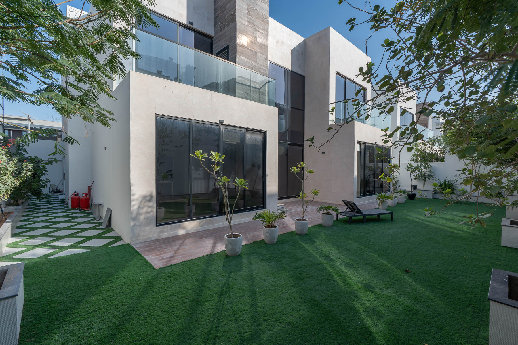 Large 5BR Villa | Maid + Driver Room | Ready Now - Exclusive Links