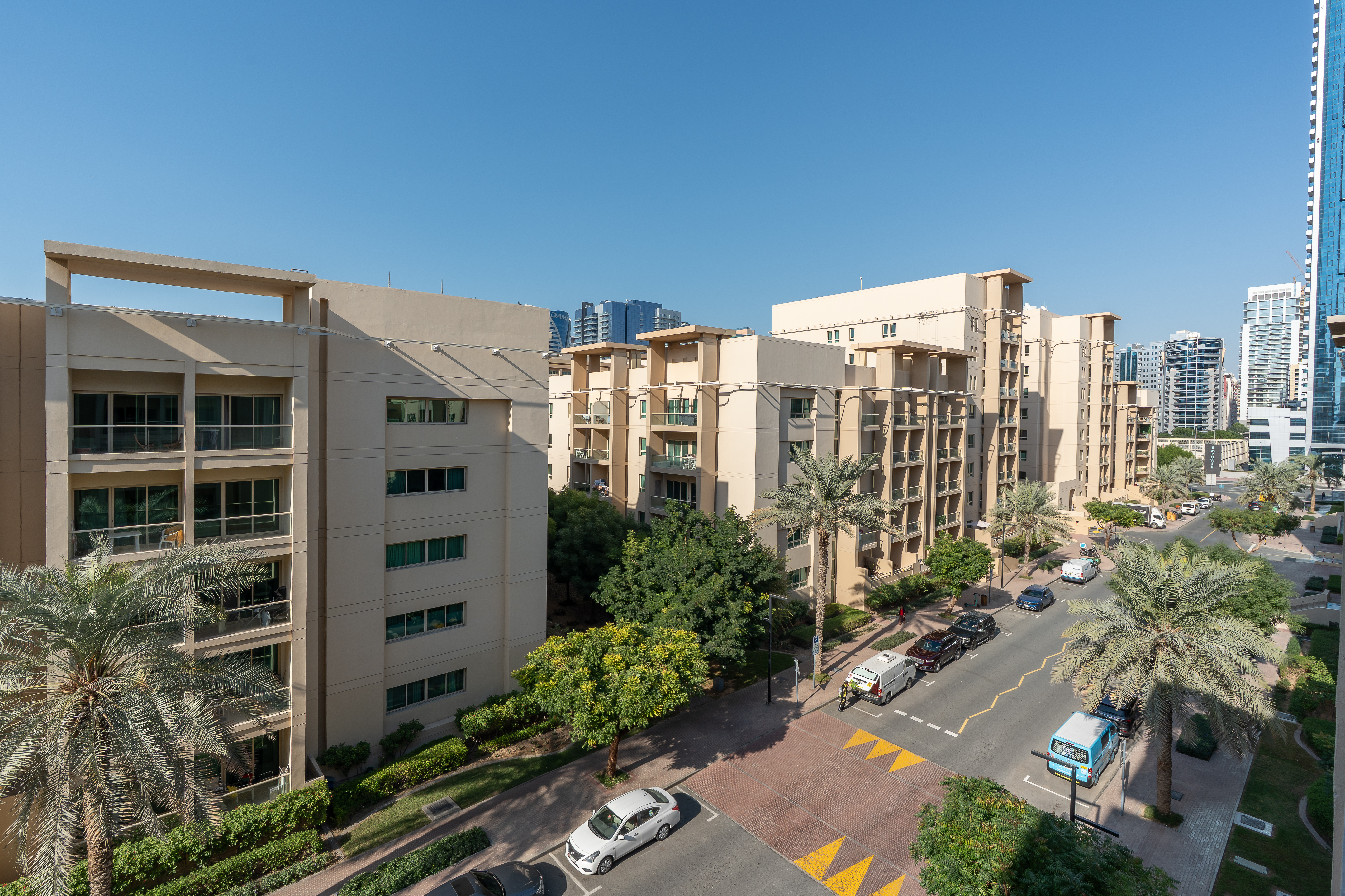 Vacant | High Floor | Unfurnished - Exclusive Links