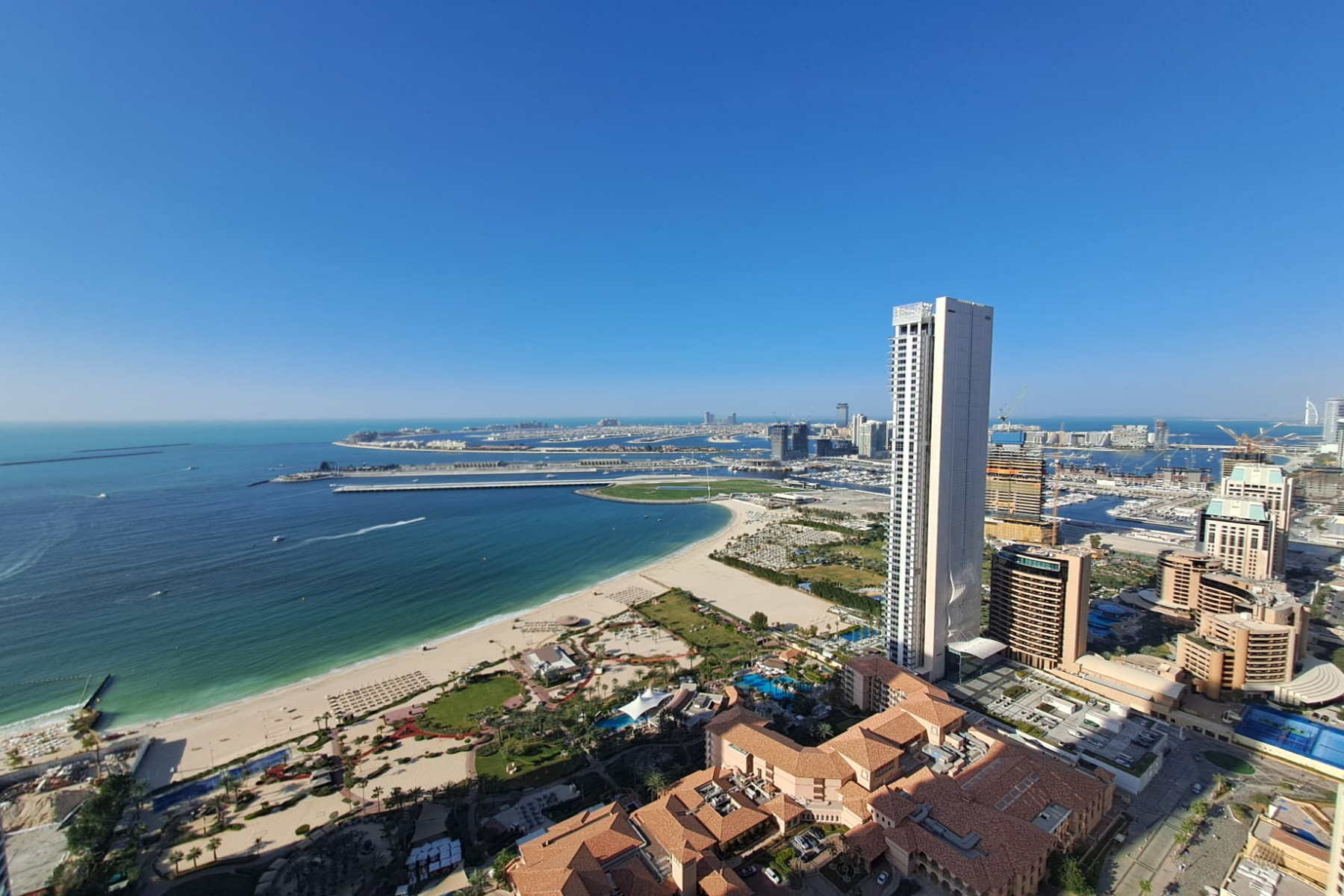 Stunning Sea View| Huge Layout | Modern Unit - Exclusive Links