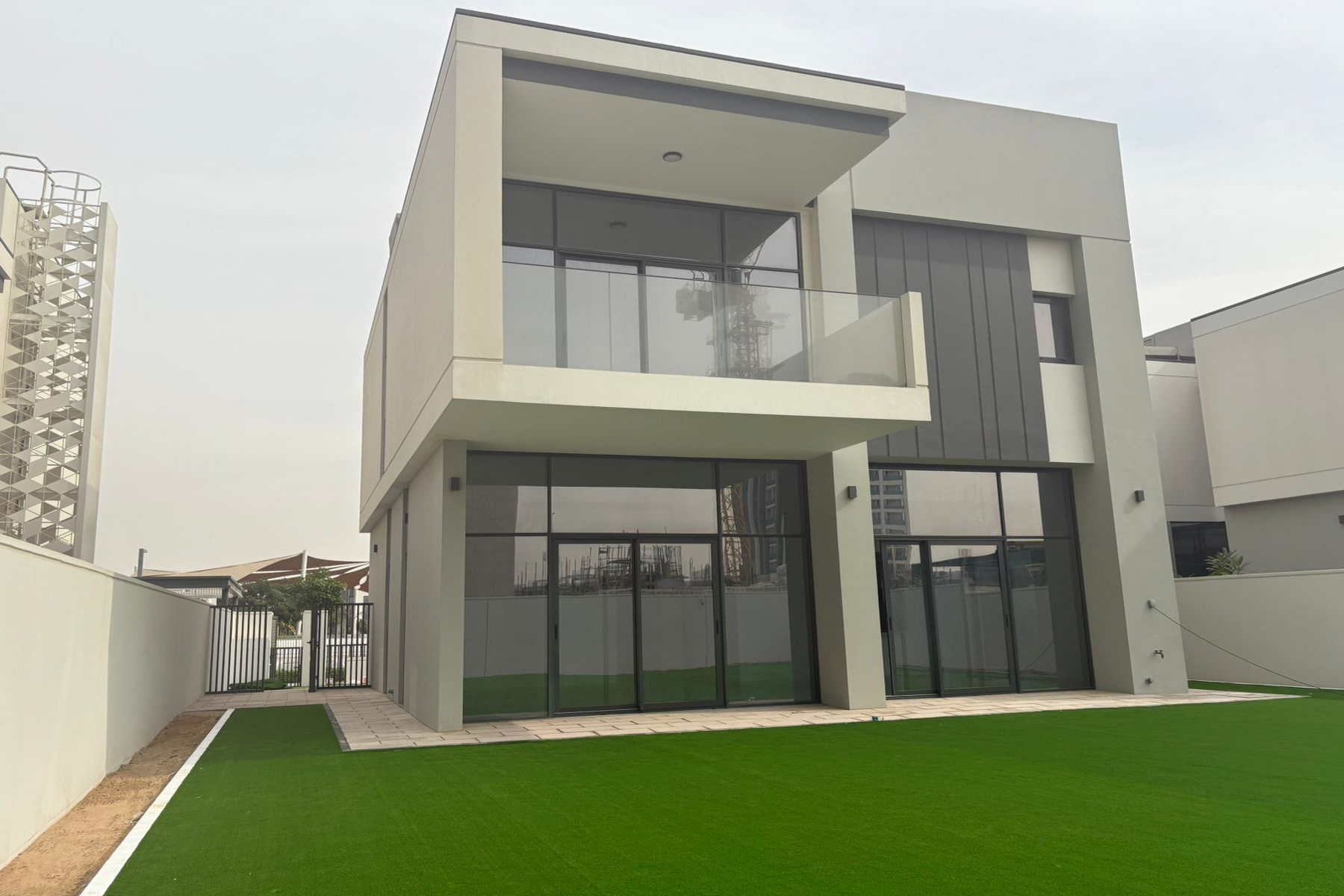 Park View | Type B 4 BR | Single Row - Exclusive Links