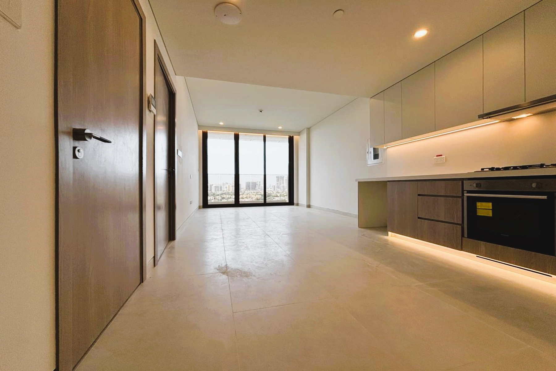 Unfurnished | Kitchen Appliances | VACANT - Exclusive Links