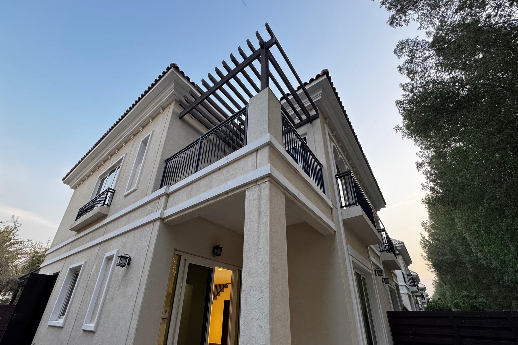 Spacious | 3BR Corner Townhouse | Luxury Resort - Exclusive Links