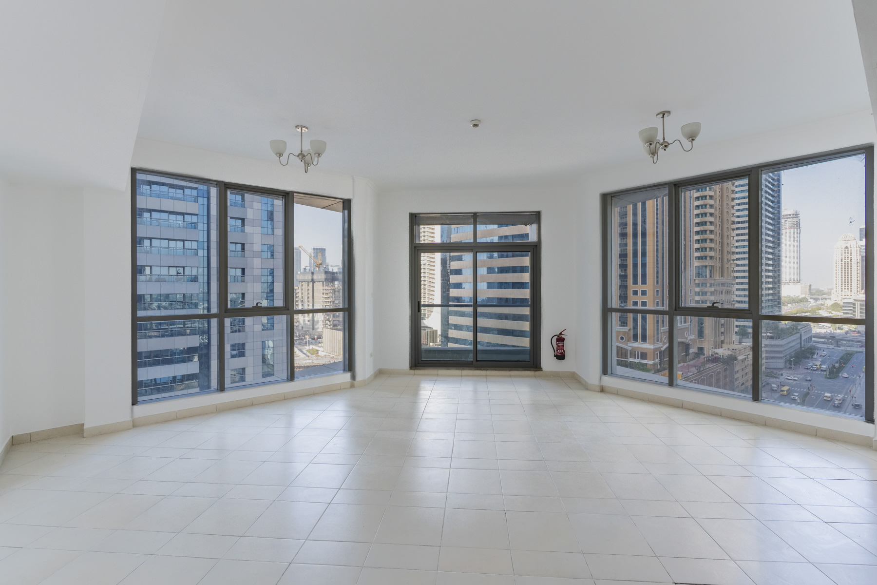 Managed | Spacious Layout | VACANT - Exclusive Links