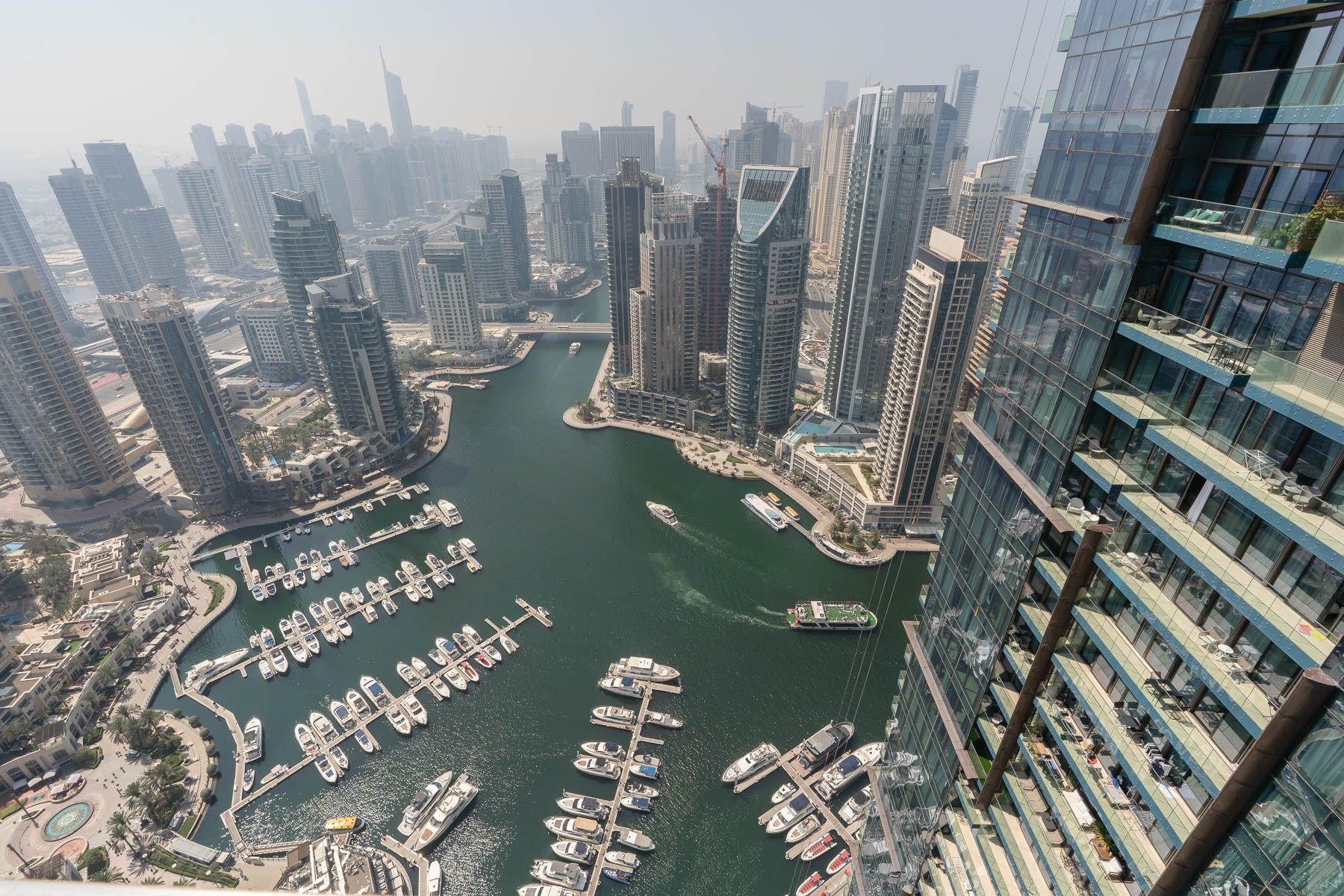 Unfurnished | Marina Views | 04 Layout - Exclusive Links