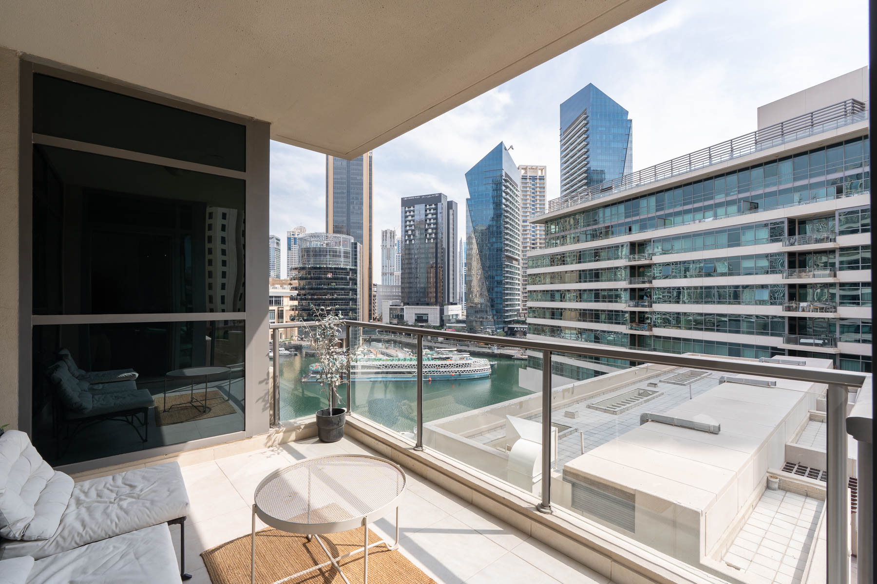 Exclusive | Marina View | Exceptional Layout - Exclusive Links