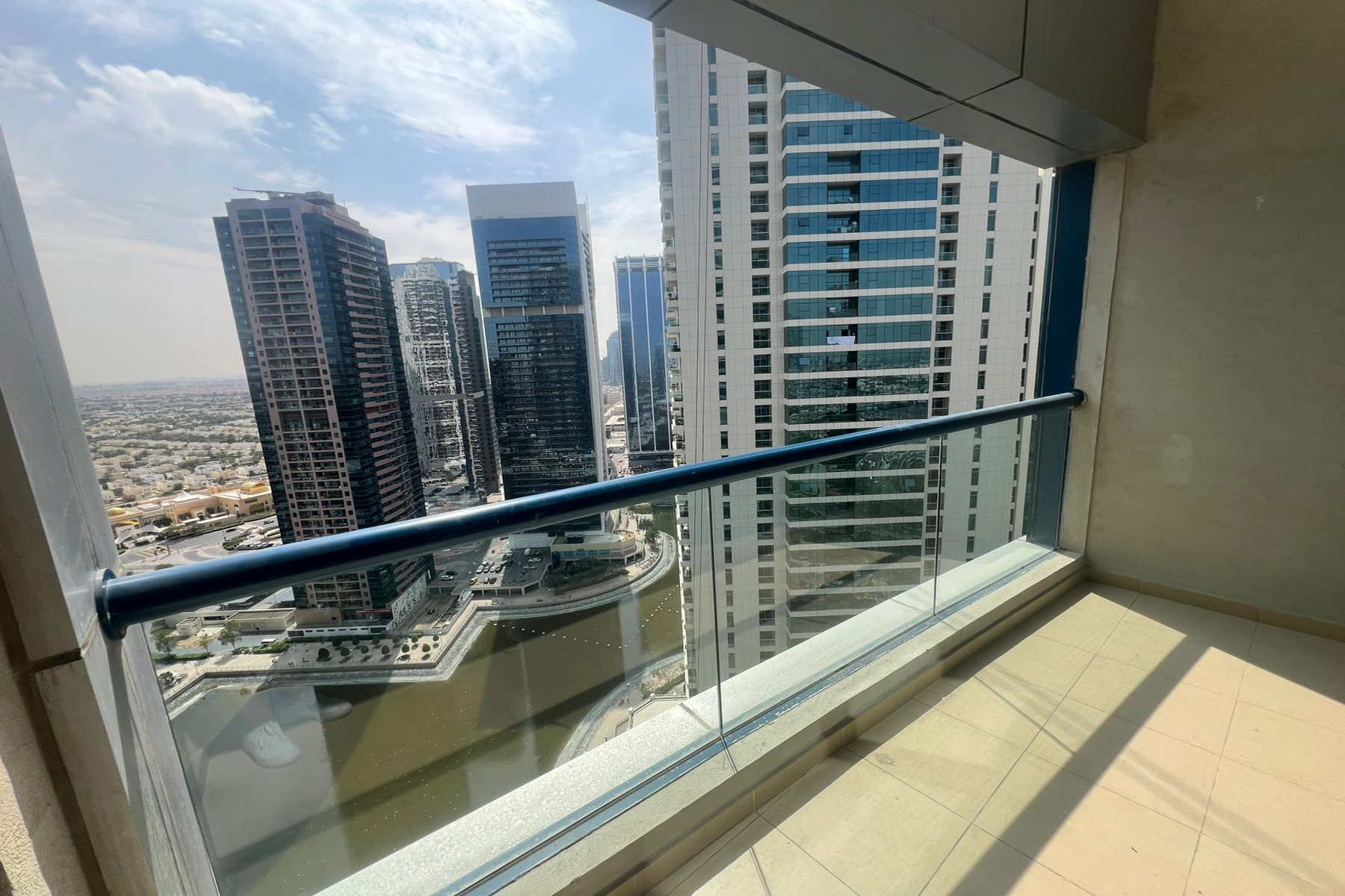 Unfurnished | Lake View | Chiller Free - Exclusive Links