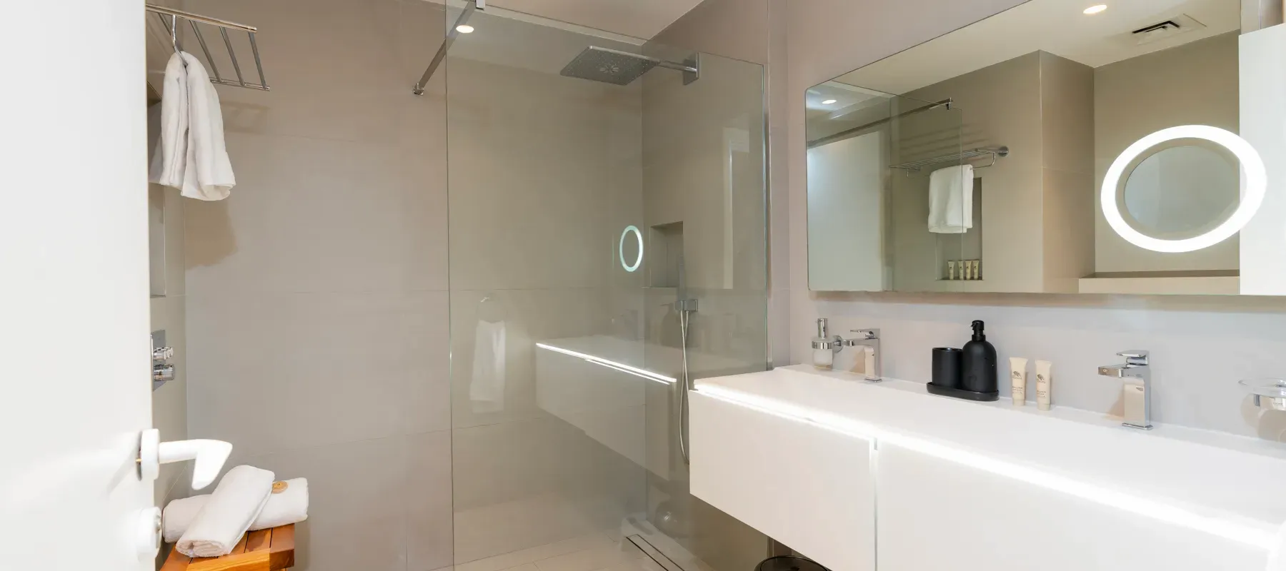 Azure, Dubai Marina, Dubai - Exclusive Links