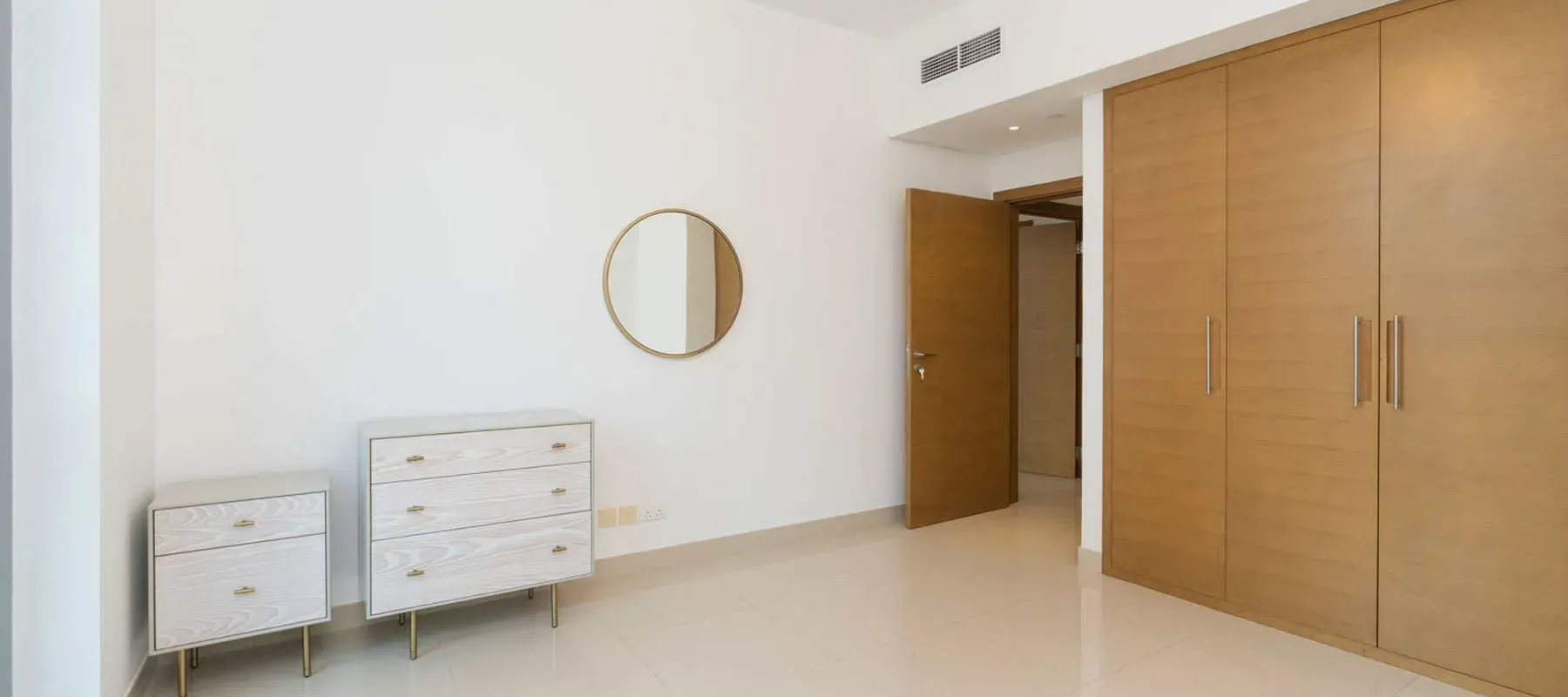 Claren Tower 1, Claren Towers, Downtown Dubai, Dubai - Exclusive Links