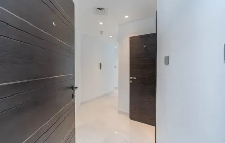 Cayan Tower, Dubai Marina, Dubai -  Exclusive Links