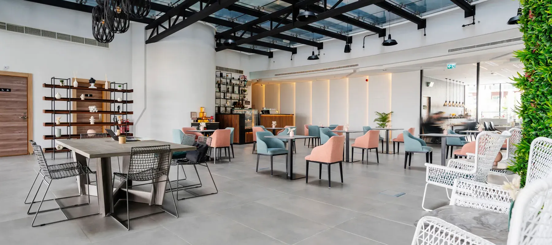 Pyramisa Hotel Apartments, Dubai Land, Dubai - Exclusive Links
