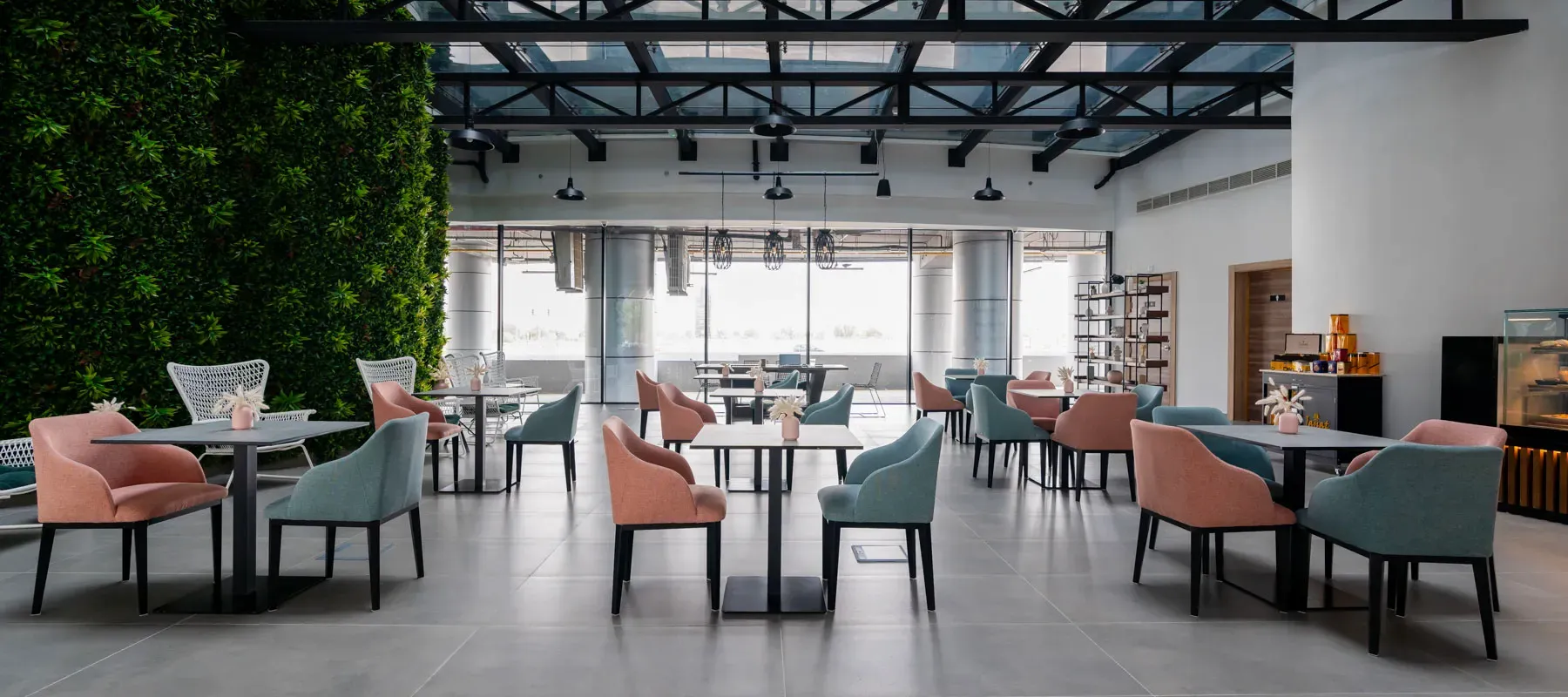 Pyramisa Hotel Apartments, Dubai Land, Dubai - Exclusive Links