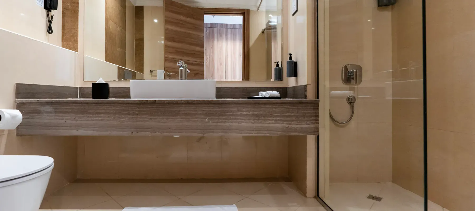 Pyramisa Hotel Apartments, Dubai Land, Dubai - Exclusive Links