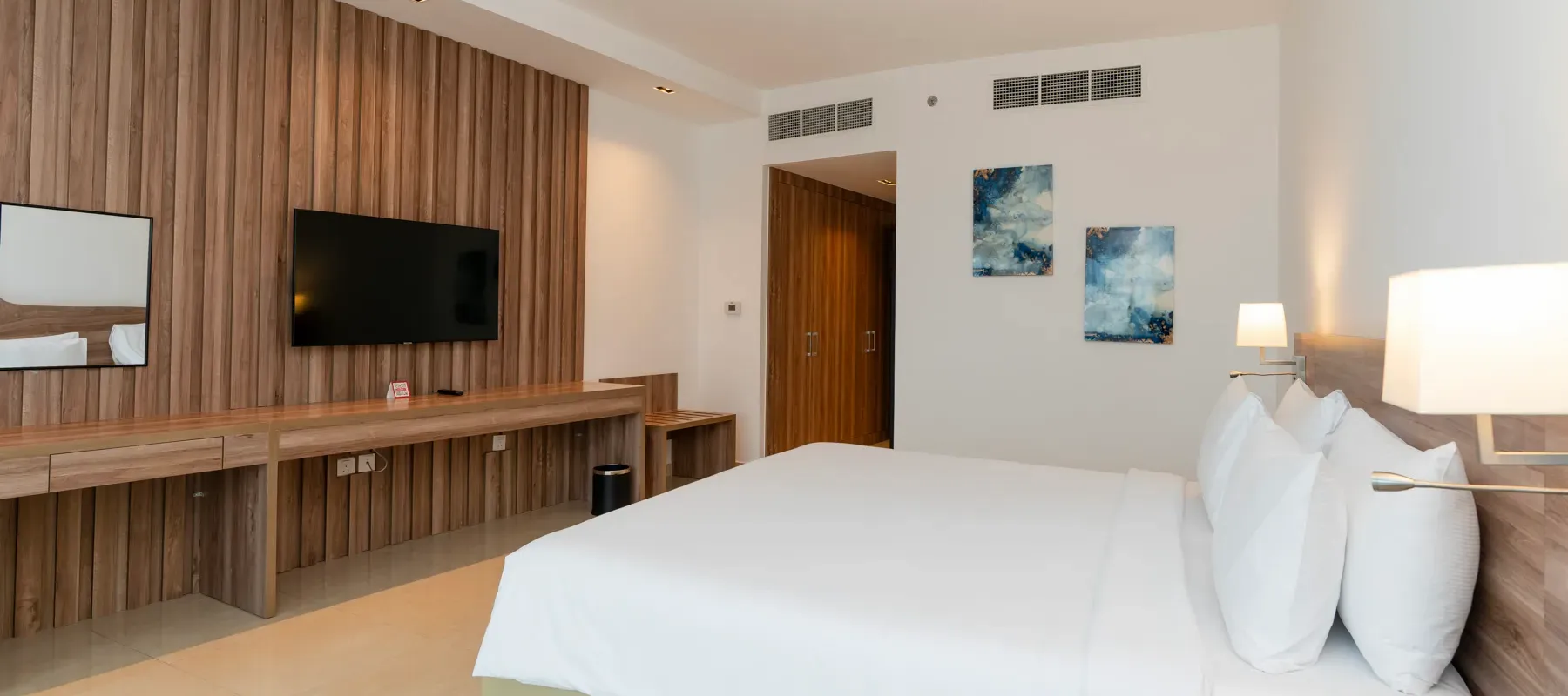 Pyramisa Hotel Apartments, Dubai Land, Dubai - Exclusive Links