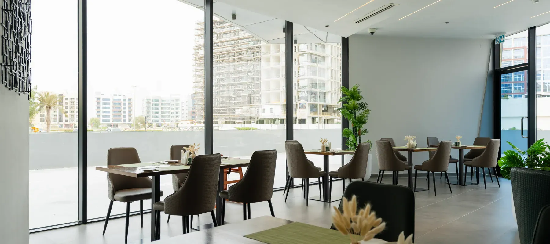 Pyramisa Hotel Apartments, Dubai Land, Dubai - Exclusive Links